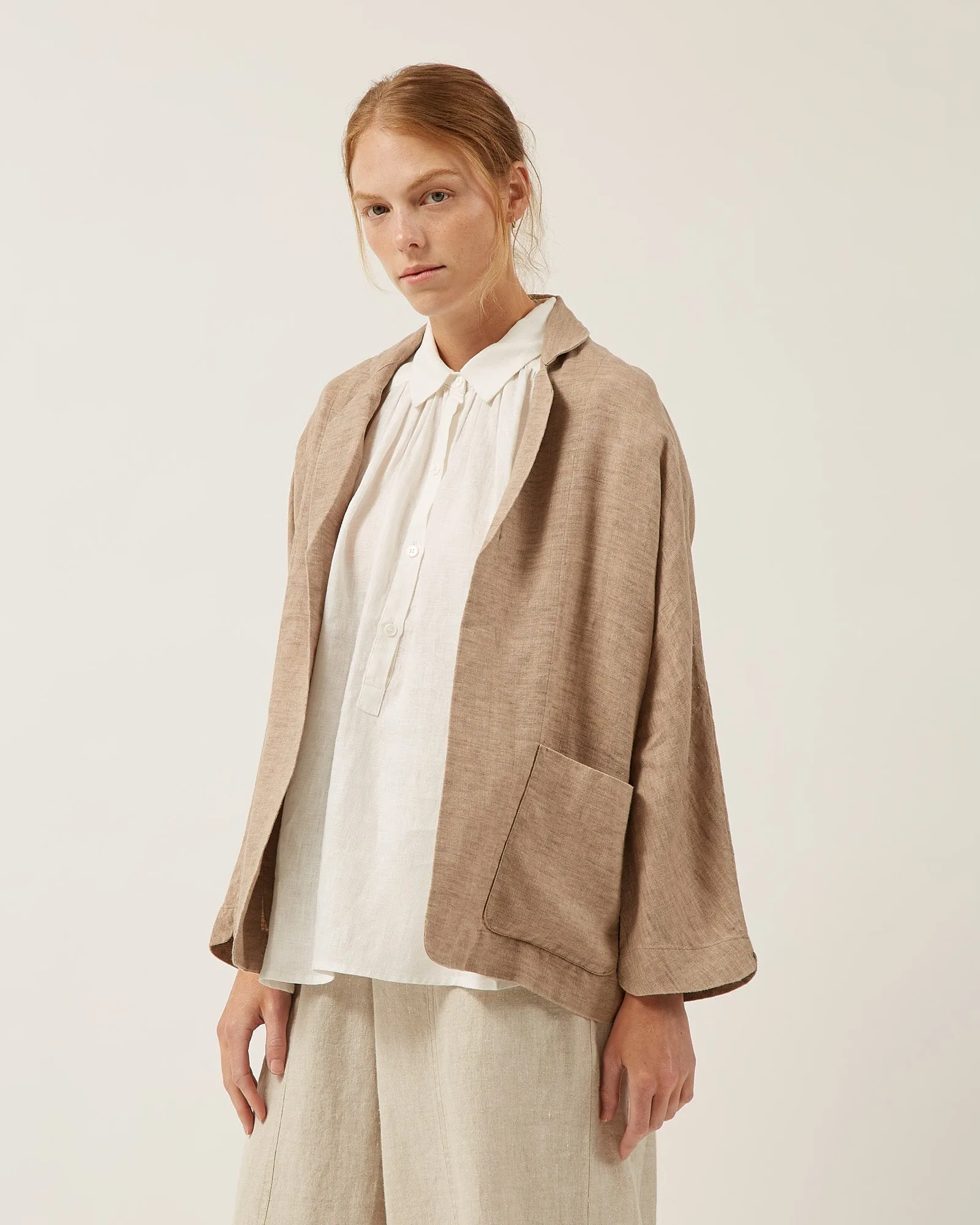 veste en lin AMELIA sold by NAIF product image thumbnail 3