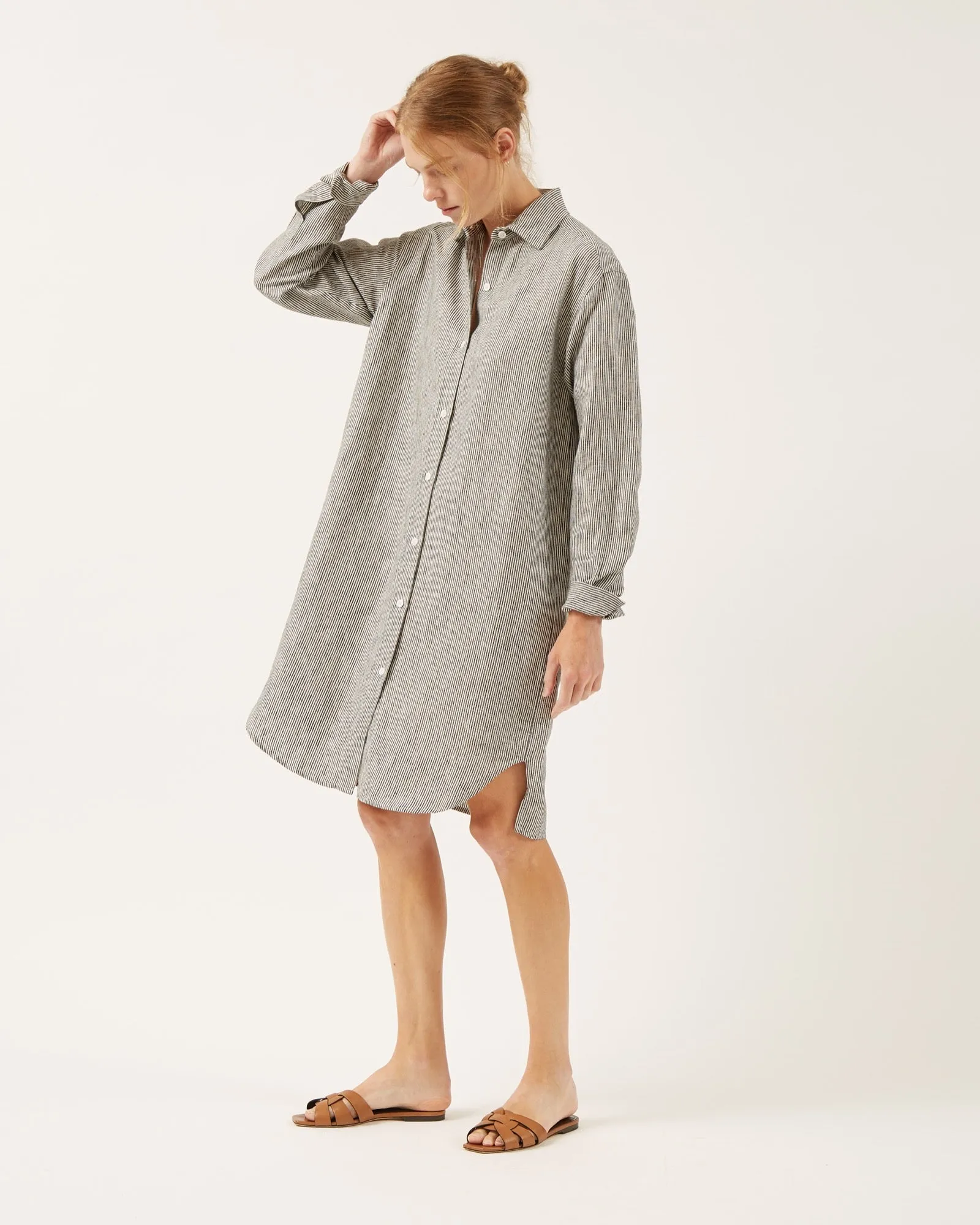 robe en lin PERRIE sold by NAIF