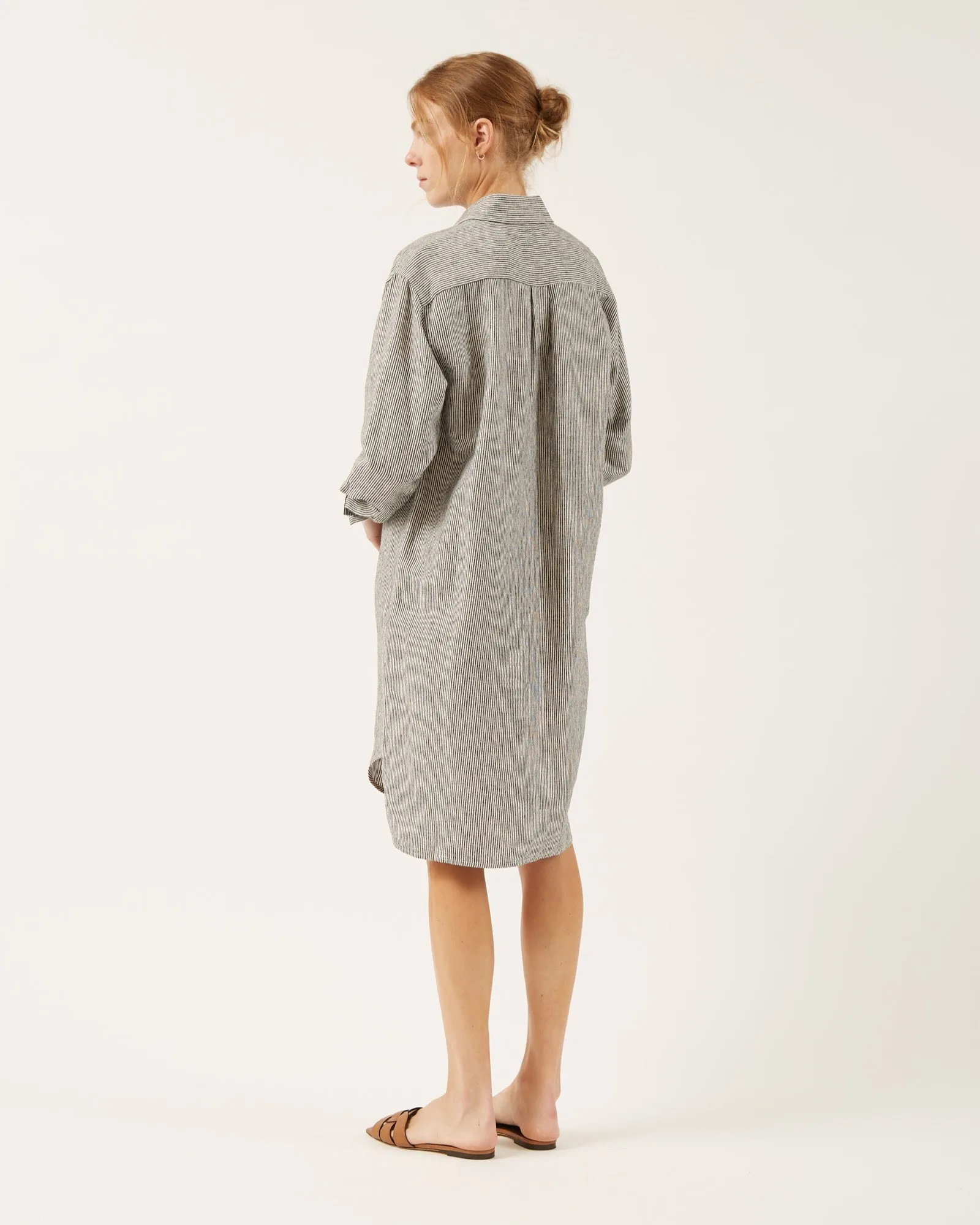 robe en lin PERRIE sold by NAIF product image thumbnail 2