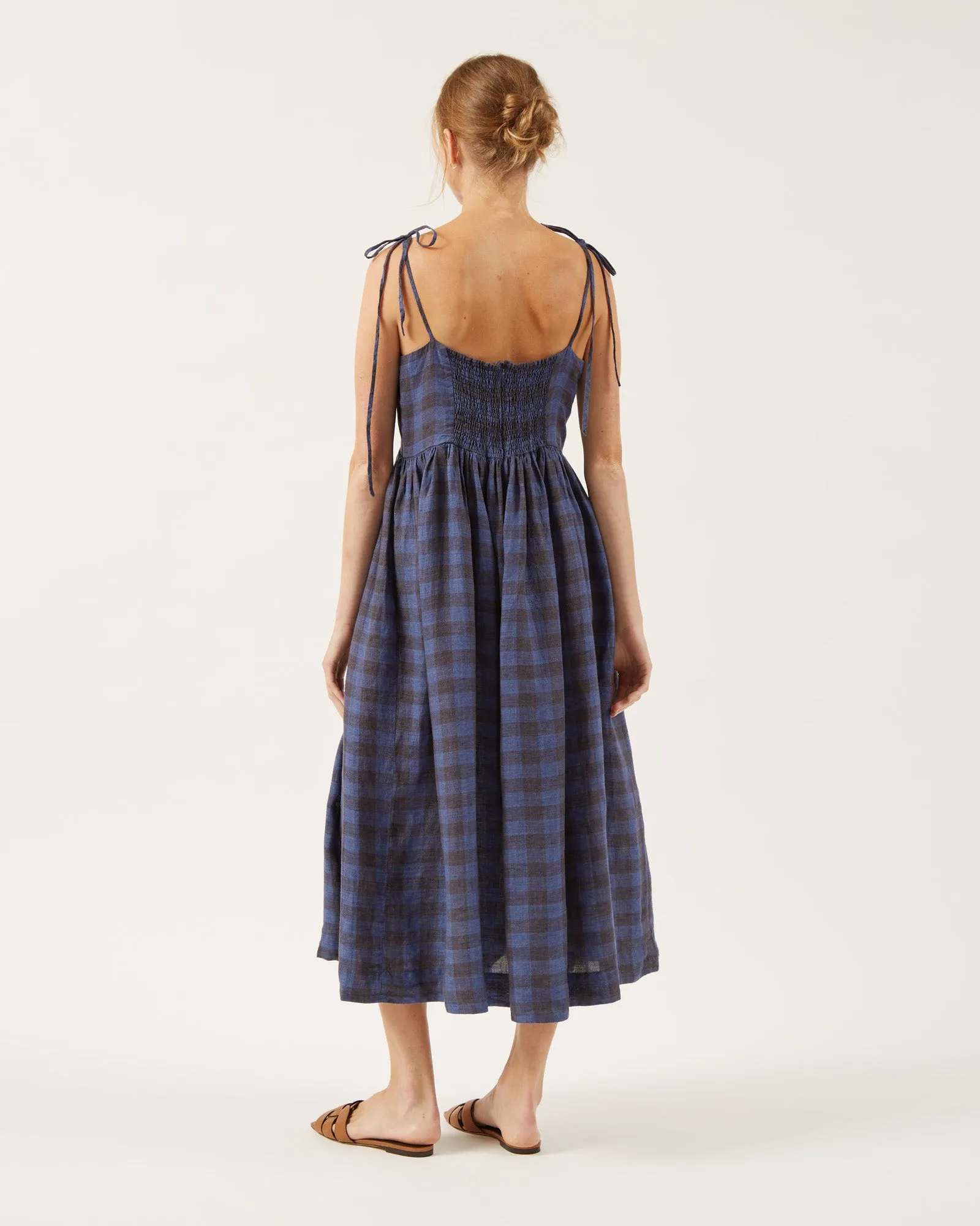 robe en lin GWEN sold by NAIF product image thumbnail 4