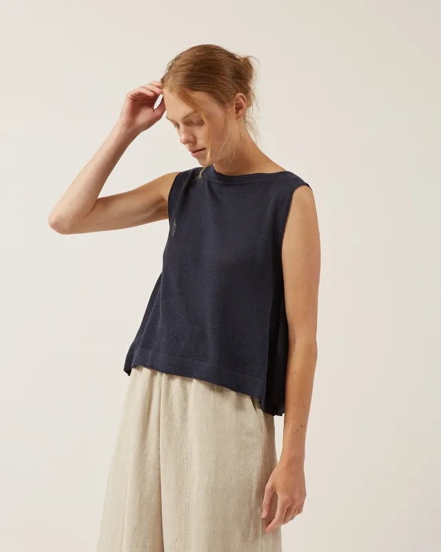 chandail en lin MANON sold by NAIF