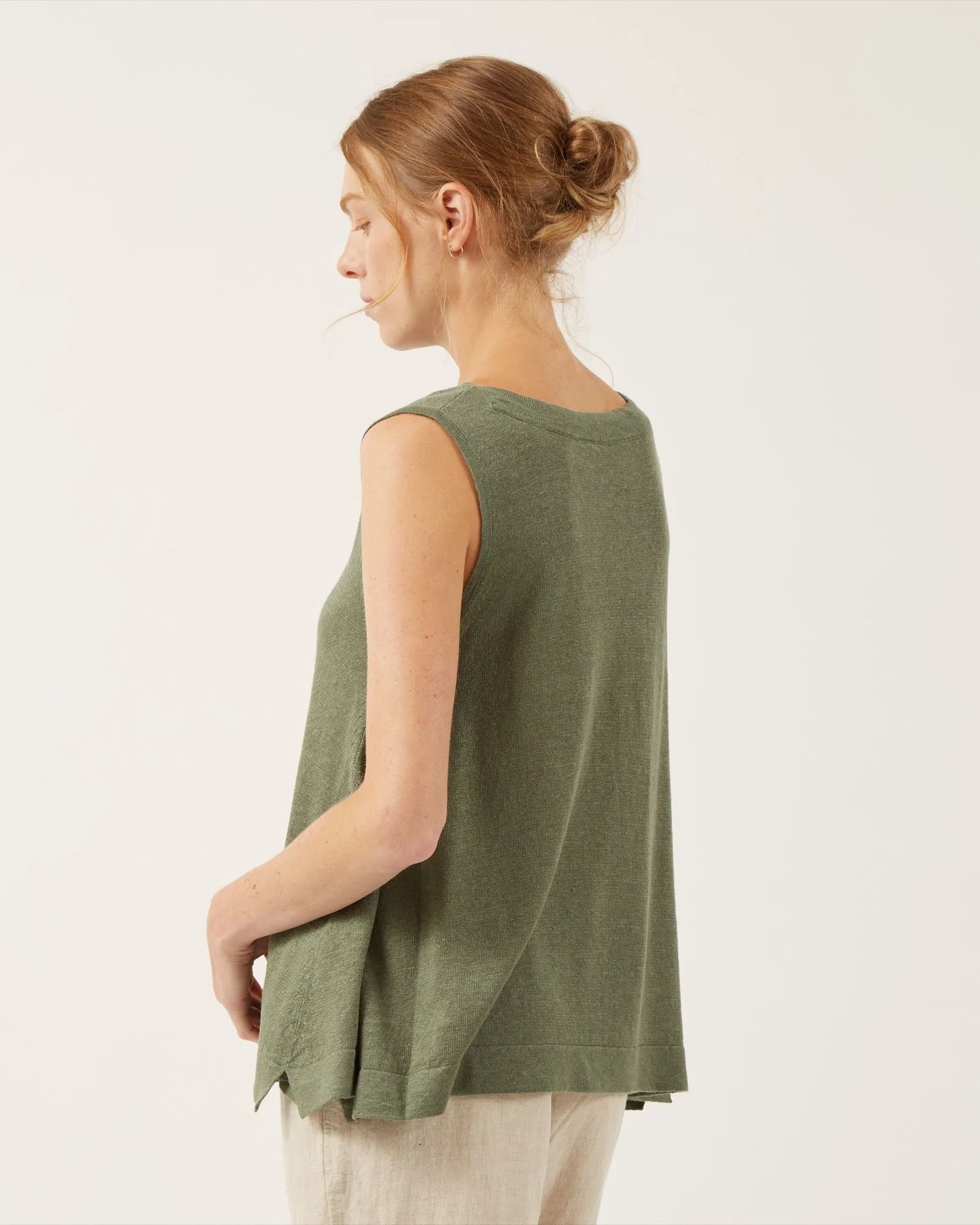 chandail en lin MAEL sold by NAIF product image thumbnail 2