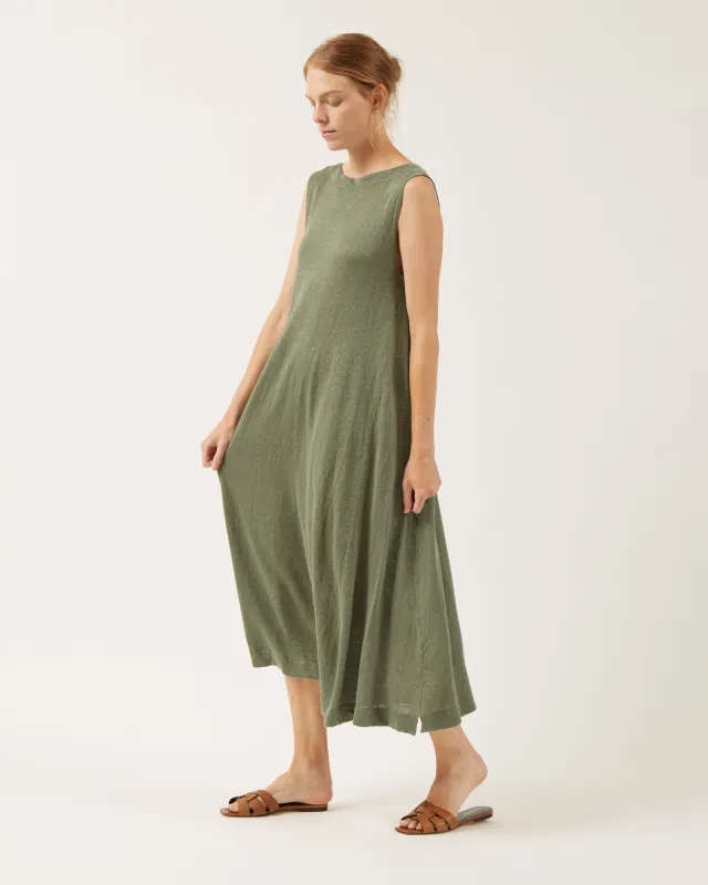 robe en lin ERYA sold by NAIF