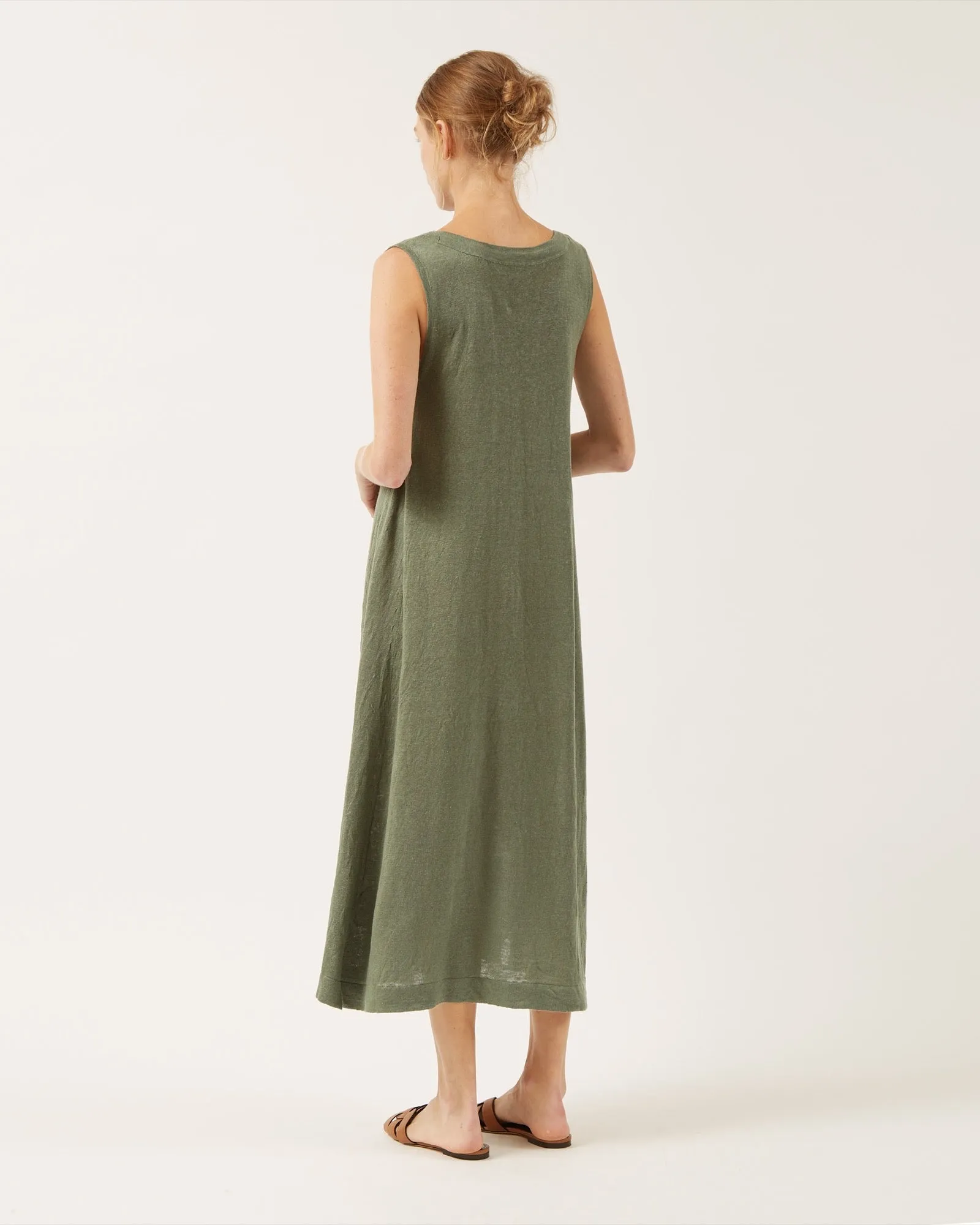 robe en lin ERYA sold by NAIF product image thumbnail 3