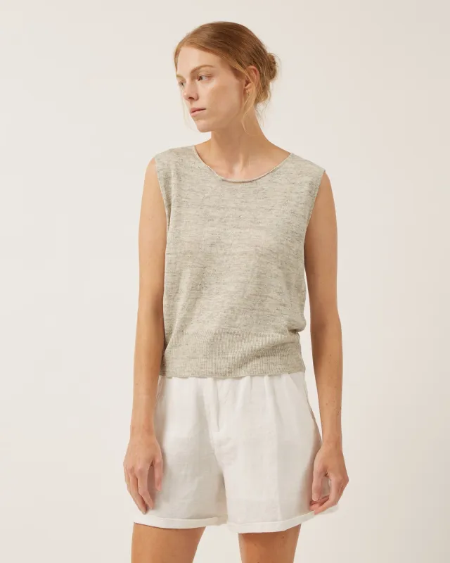 chandail sans manches en lin JENNY sold by NAIF