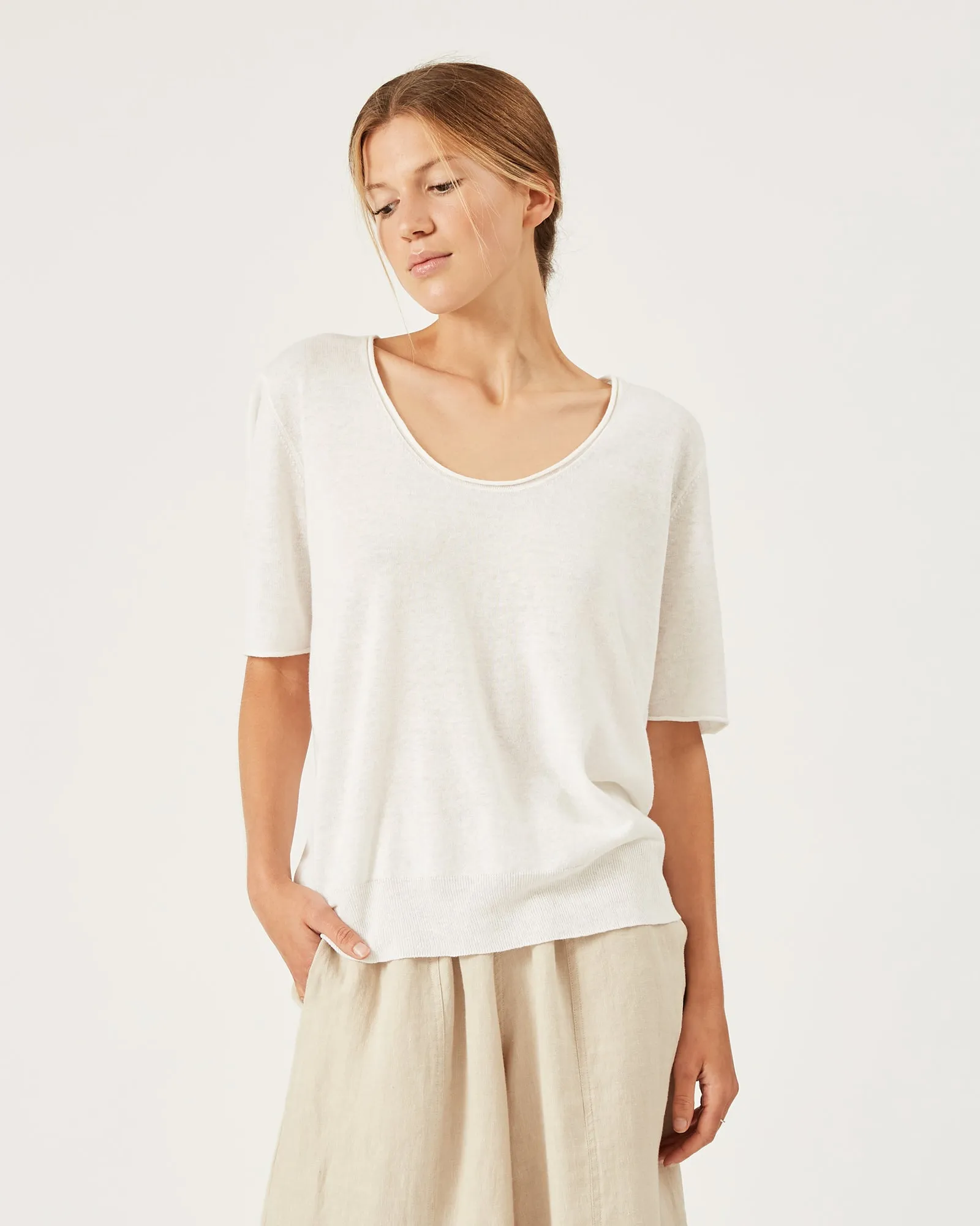 chandail en lin et coton PHOEBE sold by NAIF