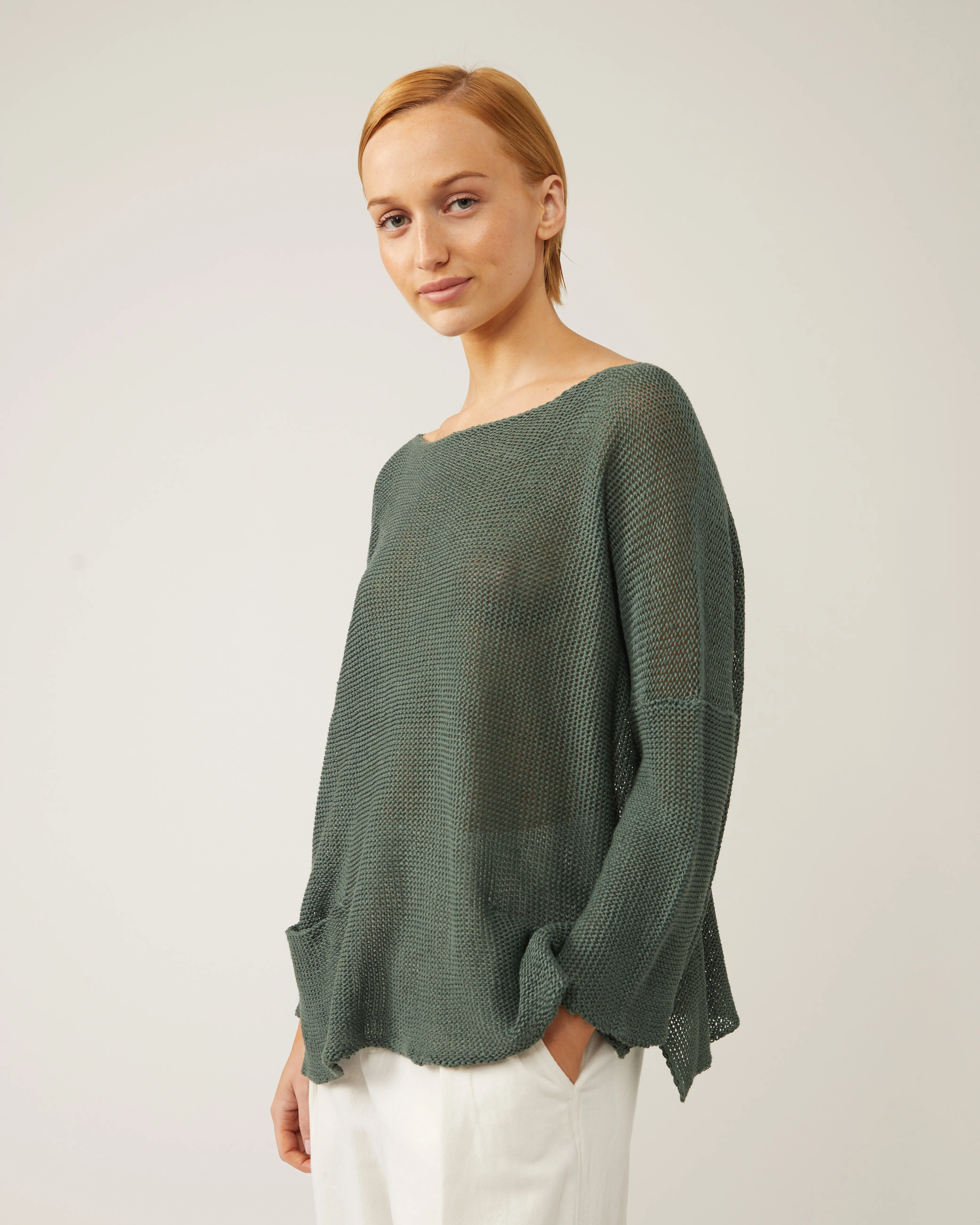 chandail en lin à col bateau et épaules tombantes MARINE sold by NAIF