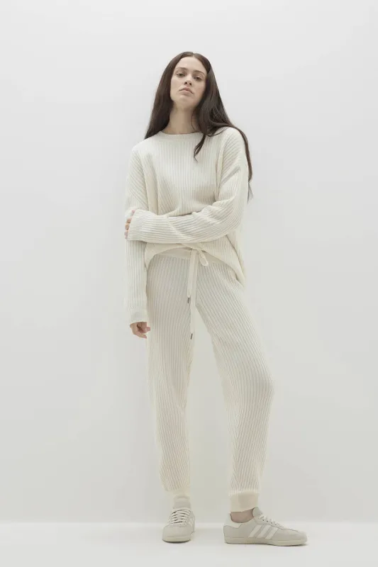 Campbell & Heidi Set | Ecru sold by NakedCashmere