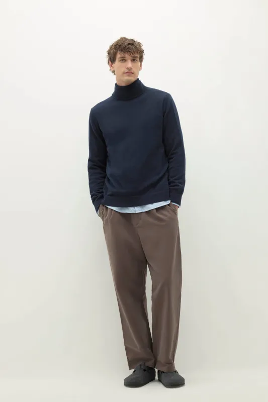 NICHOLO CASHMERE TURTLENECK - INK NAVY made by NakedCashmere