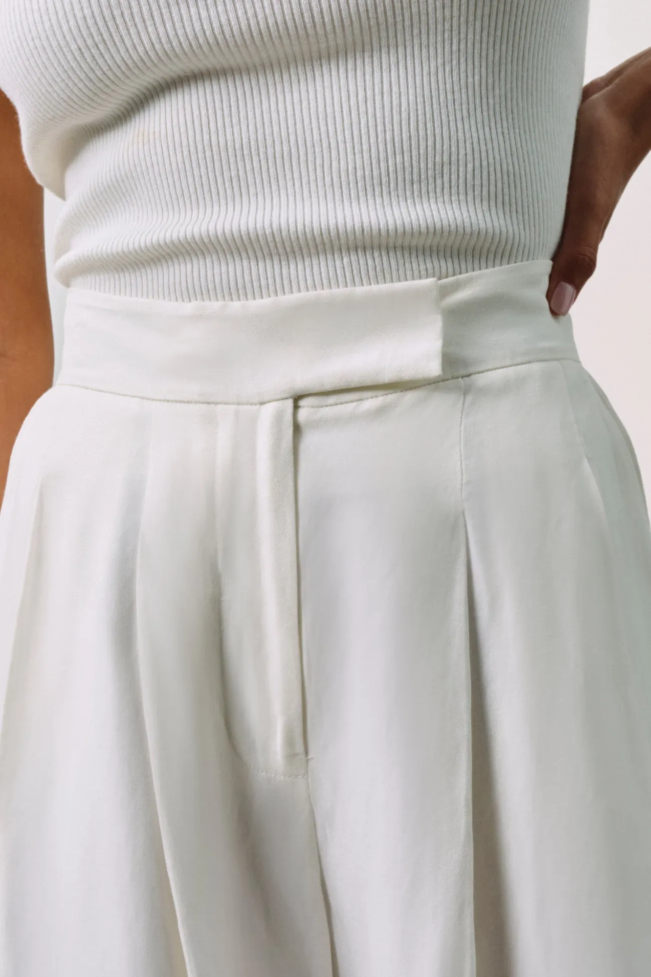 LEYNA SILK LINEN WIDE LEG PANT - ECRU sold by NakedCashmere product image thumbnail 4