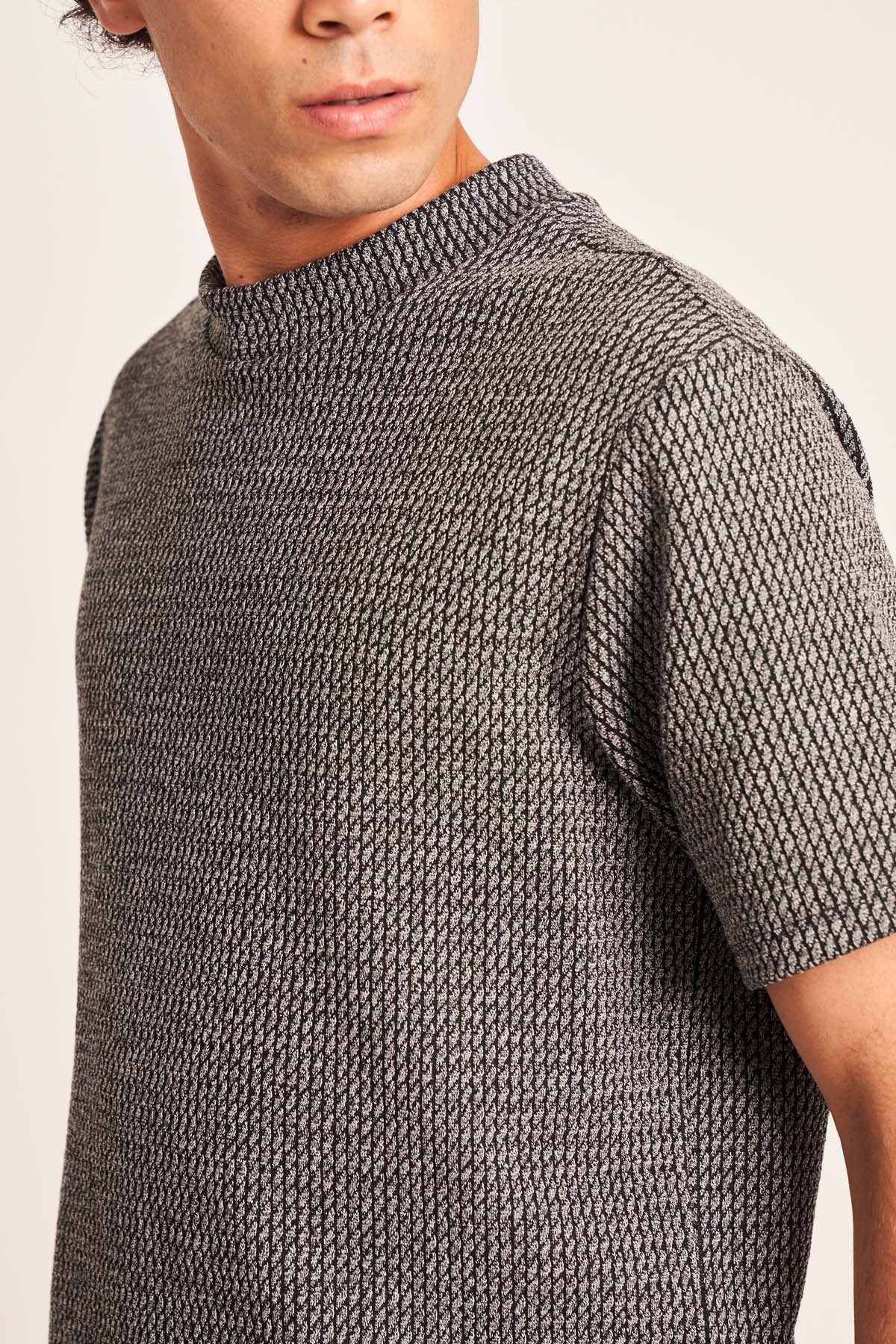 RAJ T-SHIRT sold by NATIVE YOUTH product image thumbnail 2