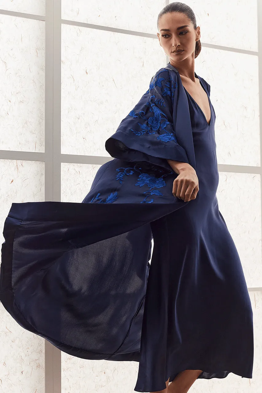 Couture Malaga Embroidered Silk Robe sold by Natori product image thumbnail 3
