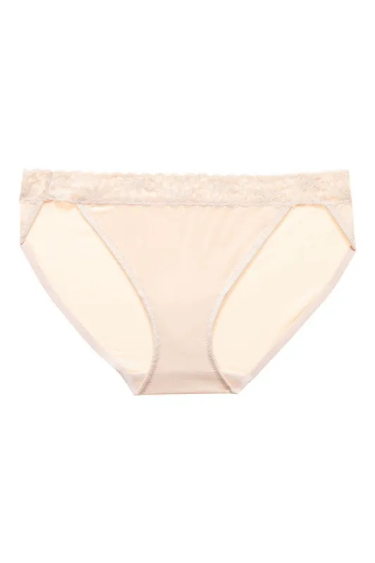 Discreet Bikini made by Natori