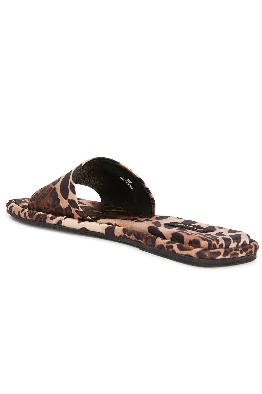 Radial Luxe Leopard Satin Slide sold by Natori product image thumbnail 3