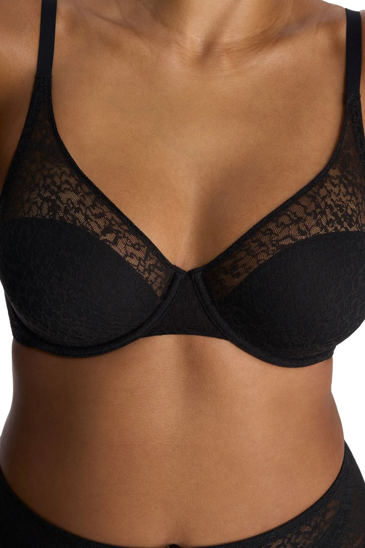 Pretty Smooth Seamless Underwire Bra sold by Natori product image thumbnail 3