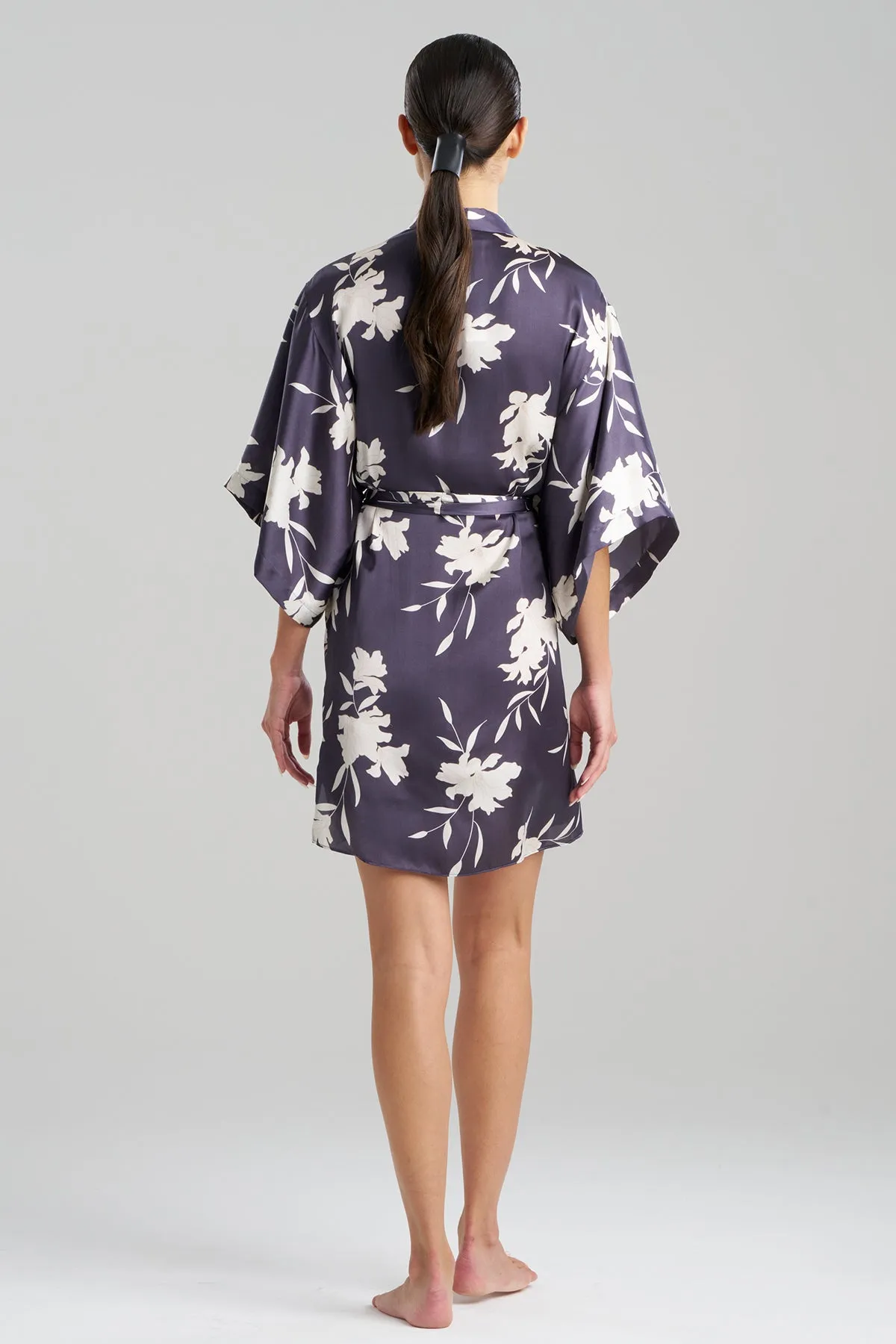 Lily Printed Satin Icon Wrap sold by Natori product image thumbnail 2