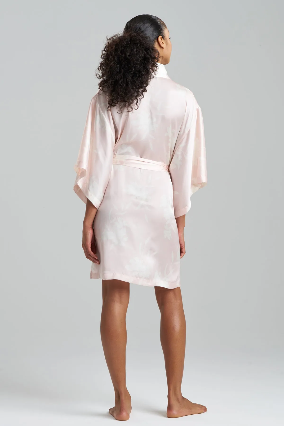 Lily Printed Satin Icon Wrap sold by Natori product image thumbnail 2