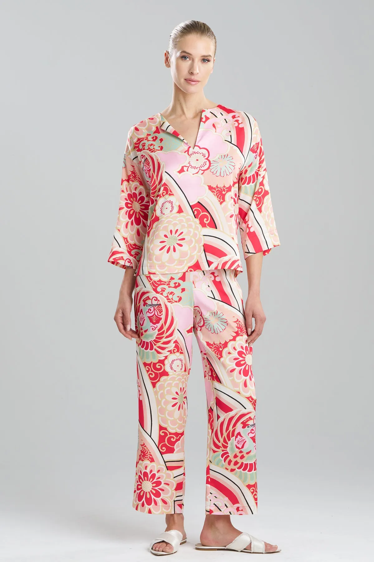 Medallion PJ sold by Natori