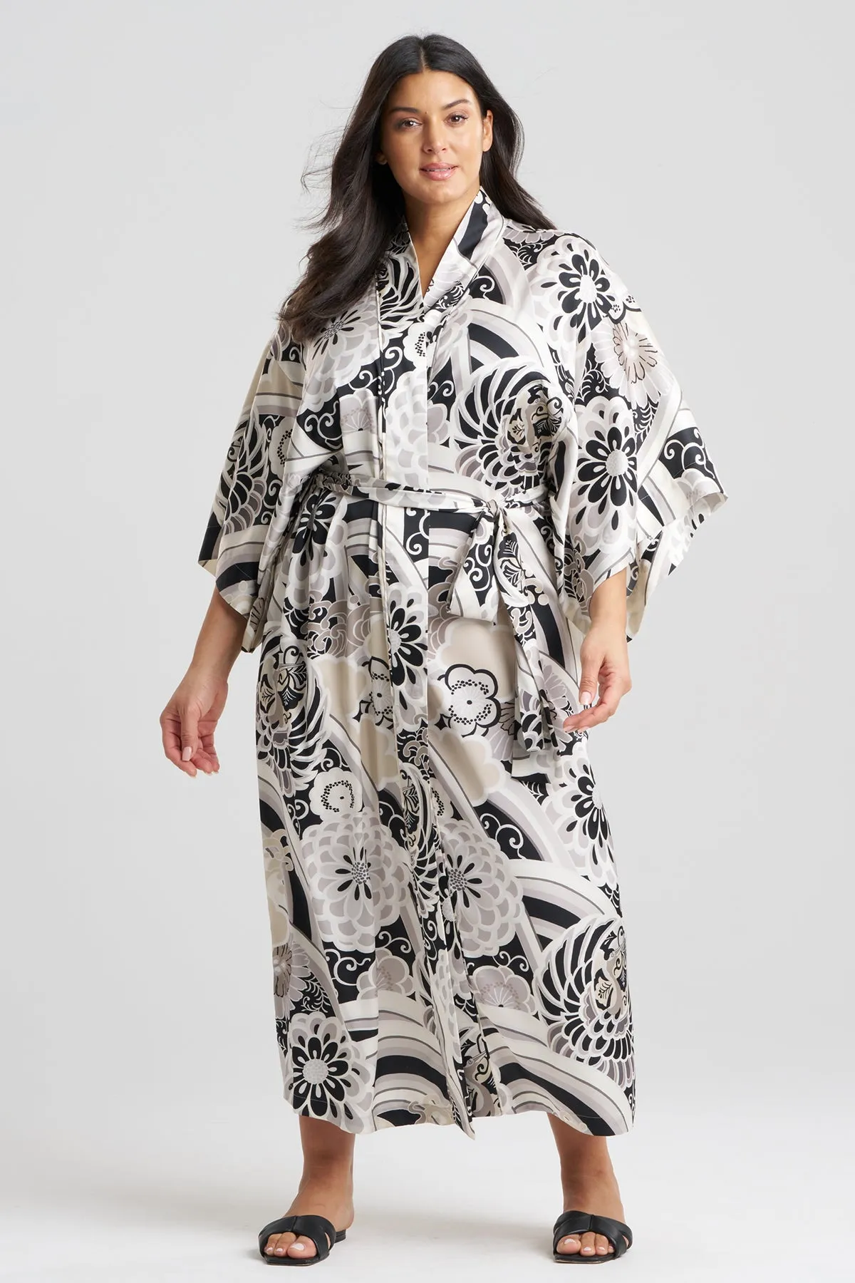 Medallion Robe sold by Natori product image thumbnail 3
