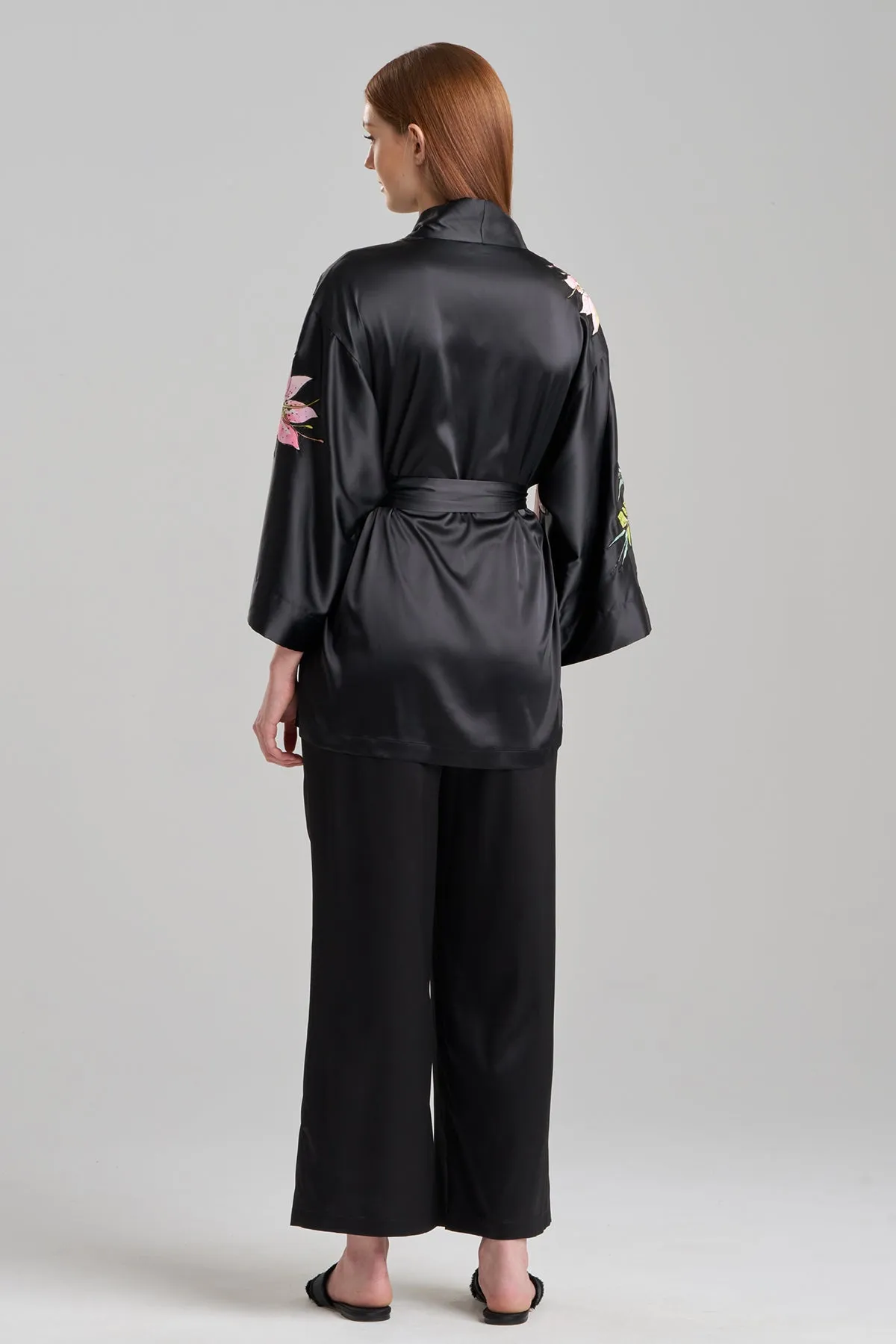 Glamour Floral Applique Wrap sold by Natori product image thumbnail 2