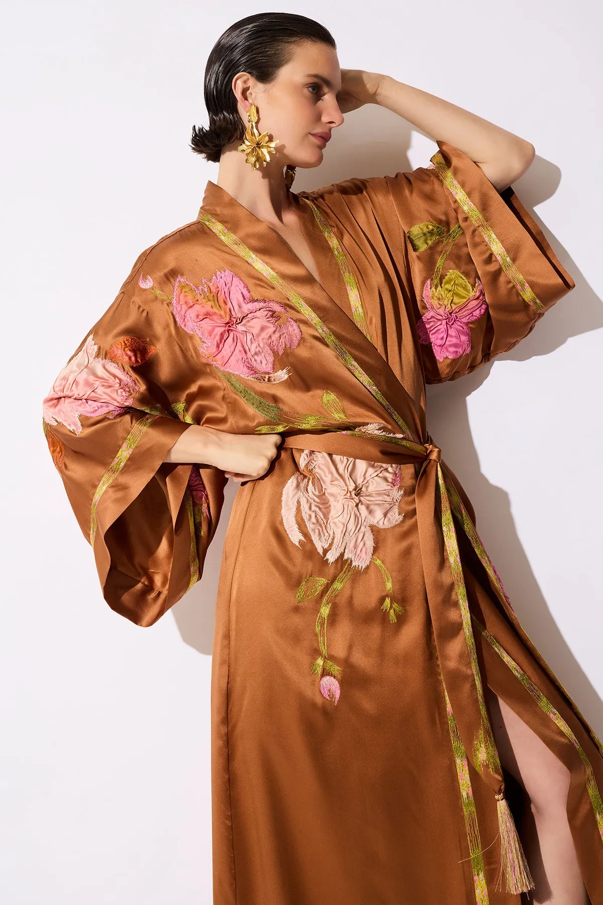 Couture Brushstroke Embroidered Silk Robe sold by Natori