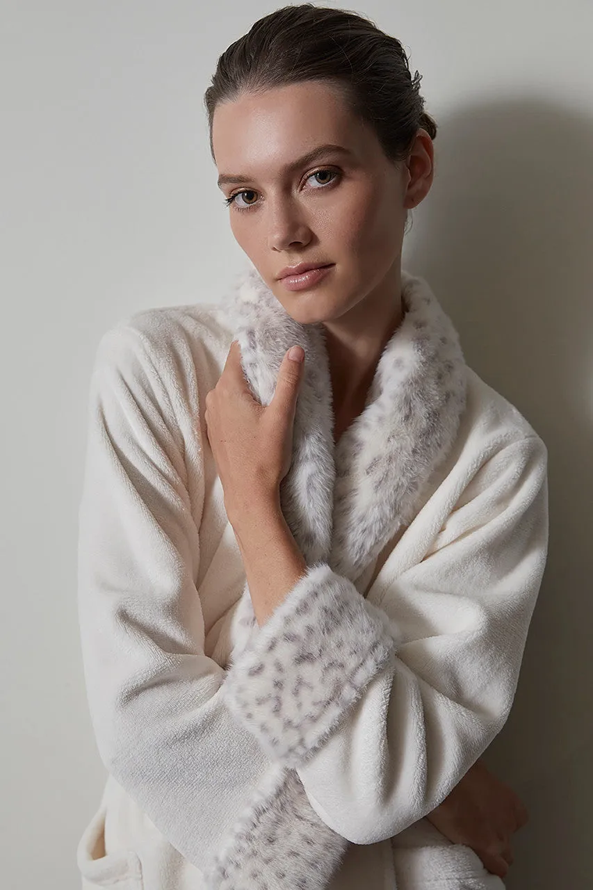 Plush Lynx Robe sold by Natori