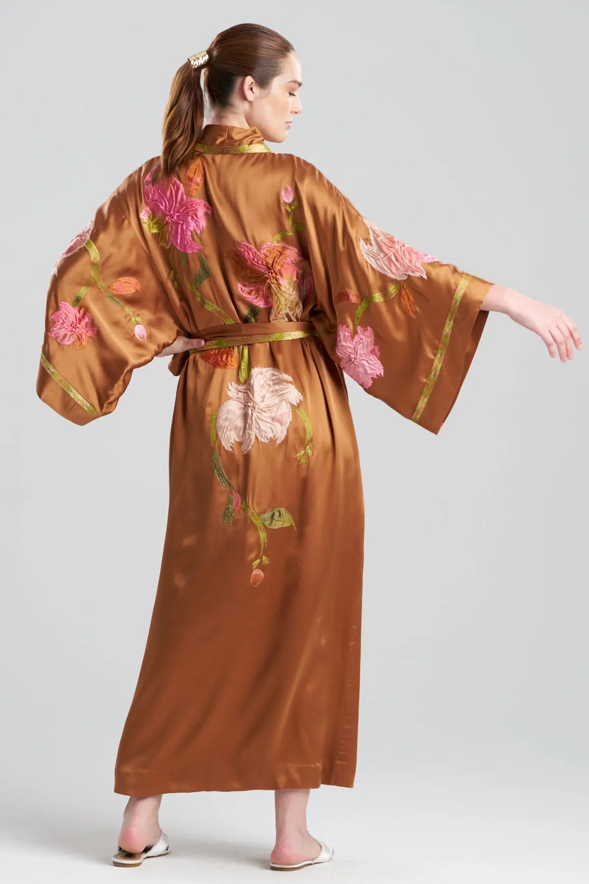 Couture Brushstroke Embroidered Silk Robe sold by Natori product image thumbnail 3