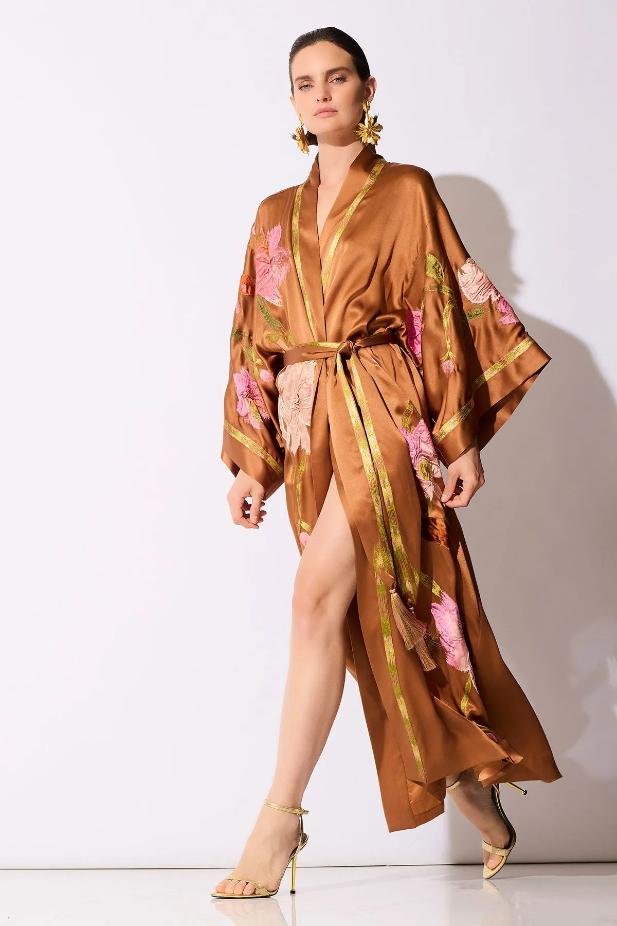 Couture Brushstroke Embroidered Silk Robe sold by Natori product image thumbnail 4