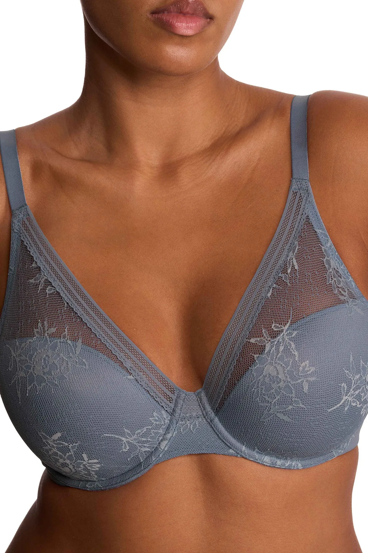 Love Lace Back Smoothing Plunge T-Shirt Bra sold by Natori product image thumbnail 3