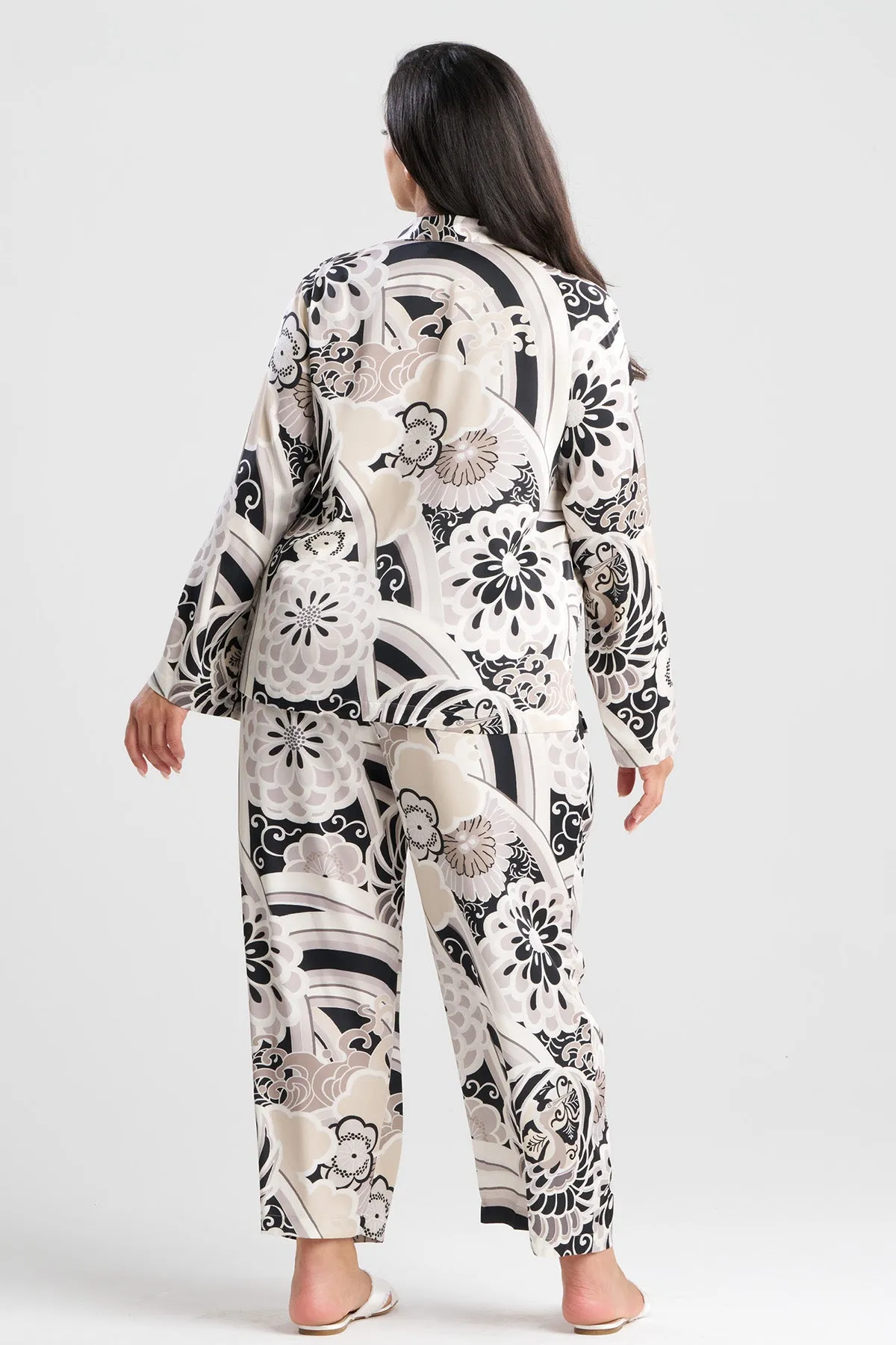 Medallion Notch Button Front PJ sold by Natori product image thumbnail 5