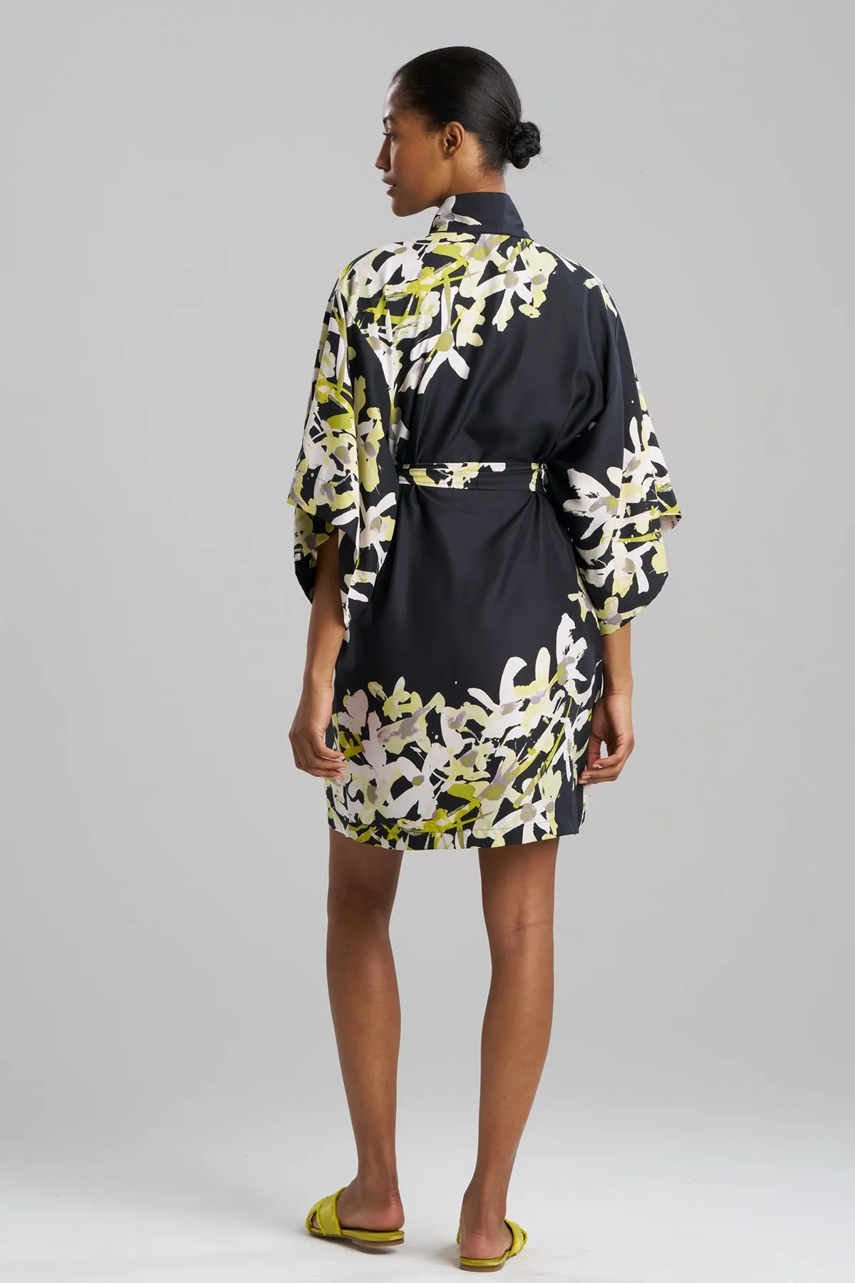 Sumi-E Kimono Wrap sold by Natori product image thumbnail 2