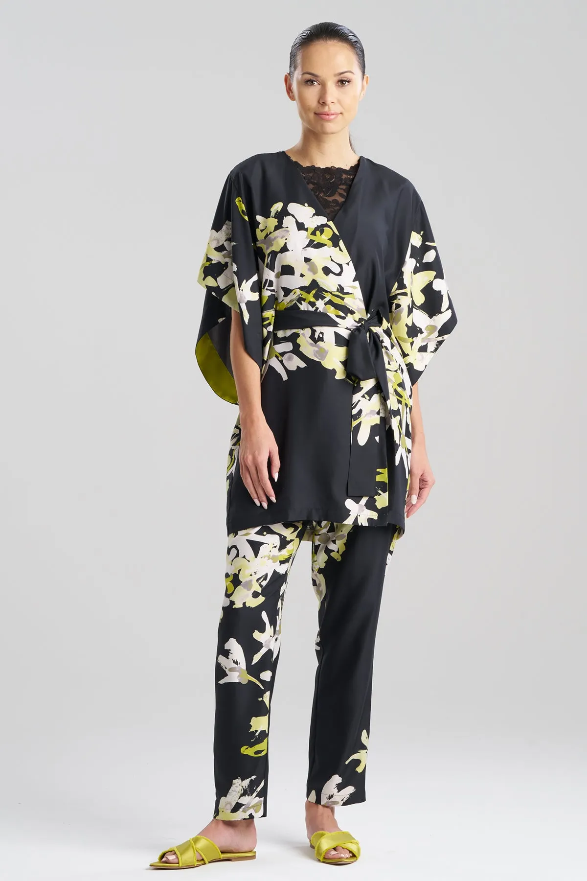 Sumi-E Short Wrap sold by Natori product image thumbnail 2