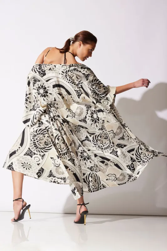 Medallion Robe sold by Natori