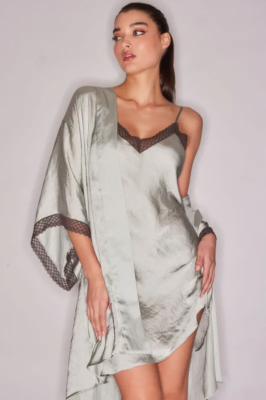 Ashley Icon Lace Wrap sold by Natori