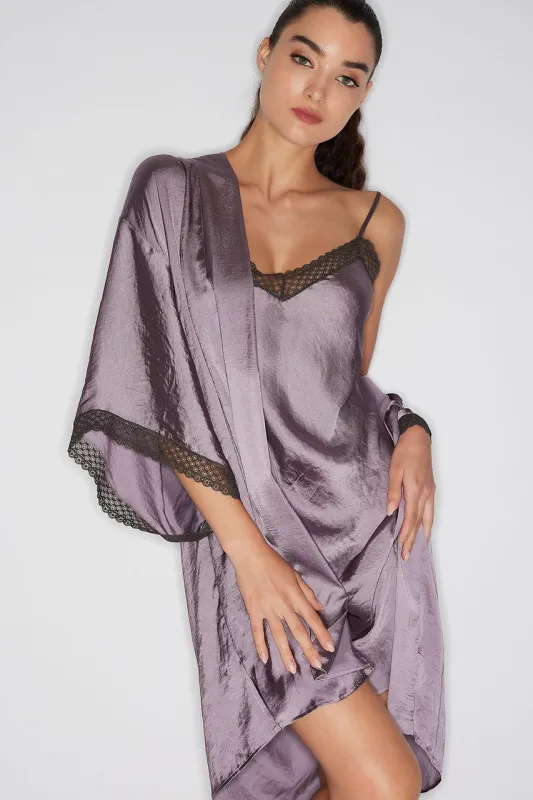 Ashley Icon Lace Wrap sold by Natori