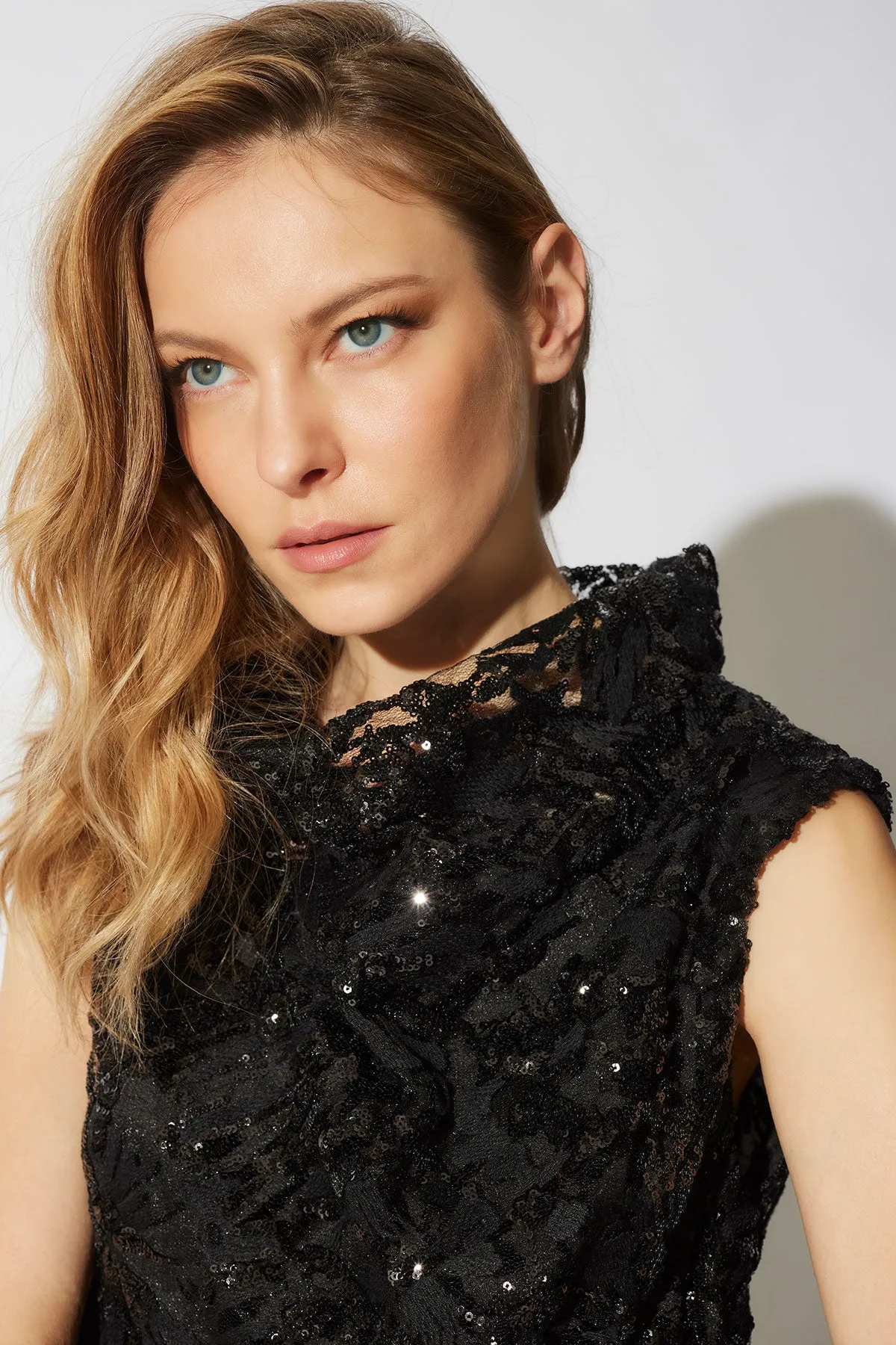 Floral Sequin Lace Shift Dress sold by Natori product image thumbnail 4