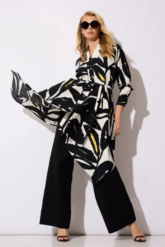 Leaf Matelassé Cotton Handkerchief Tunic sold by Natori