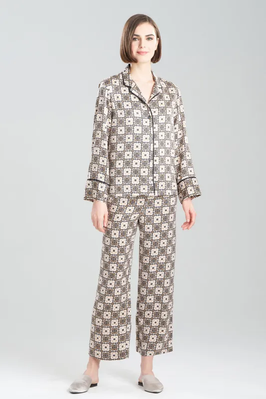 Medallion Notch PJ made by Natori