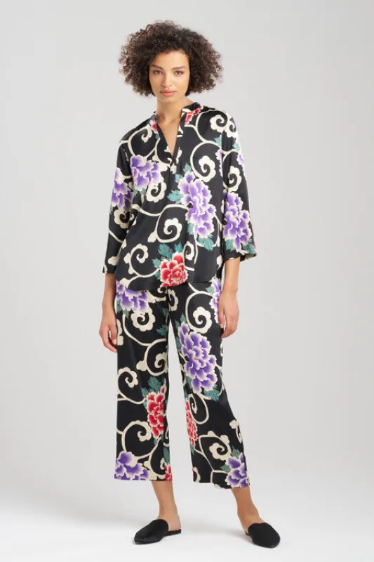 Saz Scroll PJ made by Natori