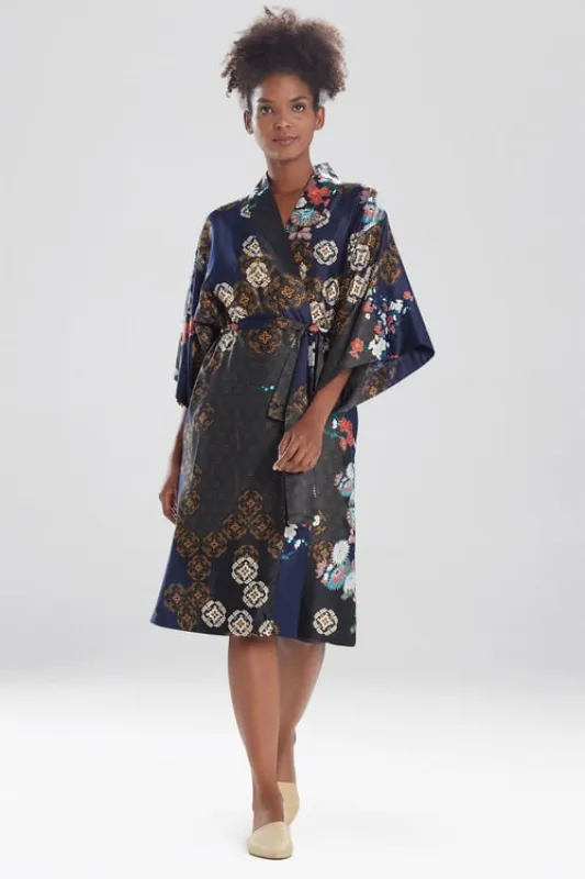 Medallion Long Robe sold by Natori