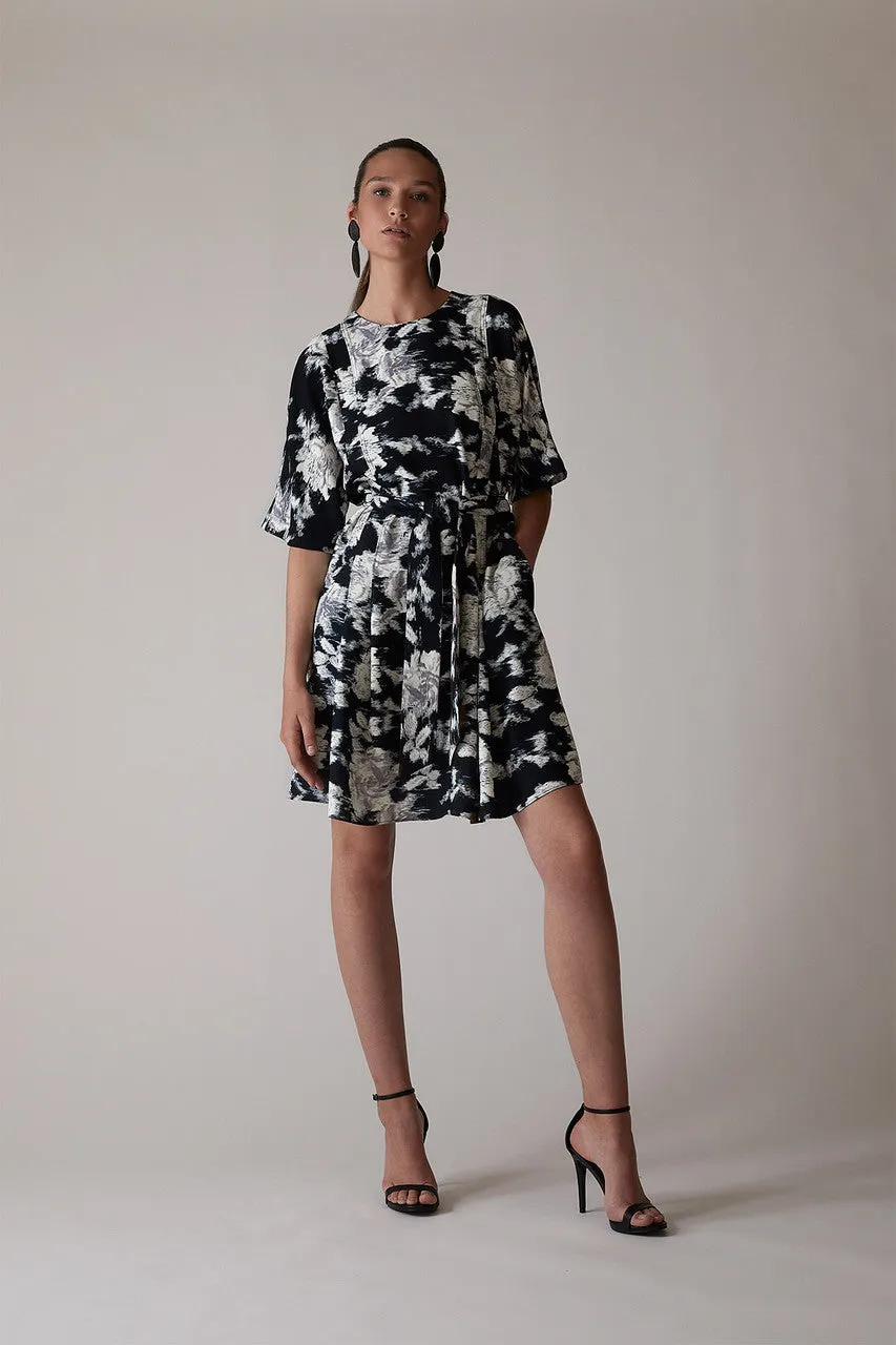 Tie-Dye Floral - Fluid Crepe Pleated Dress - black with white sold by Natori product image thumbnail 4