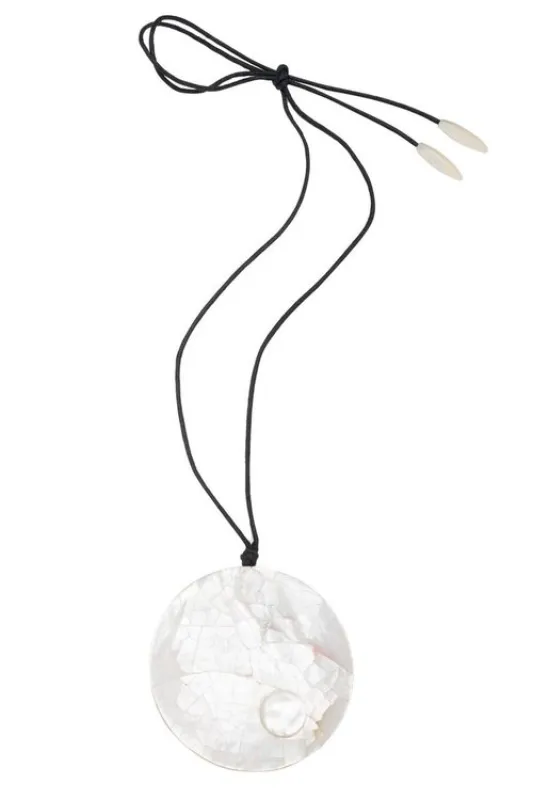 Mother of Pearl Necklace made by Natori