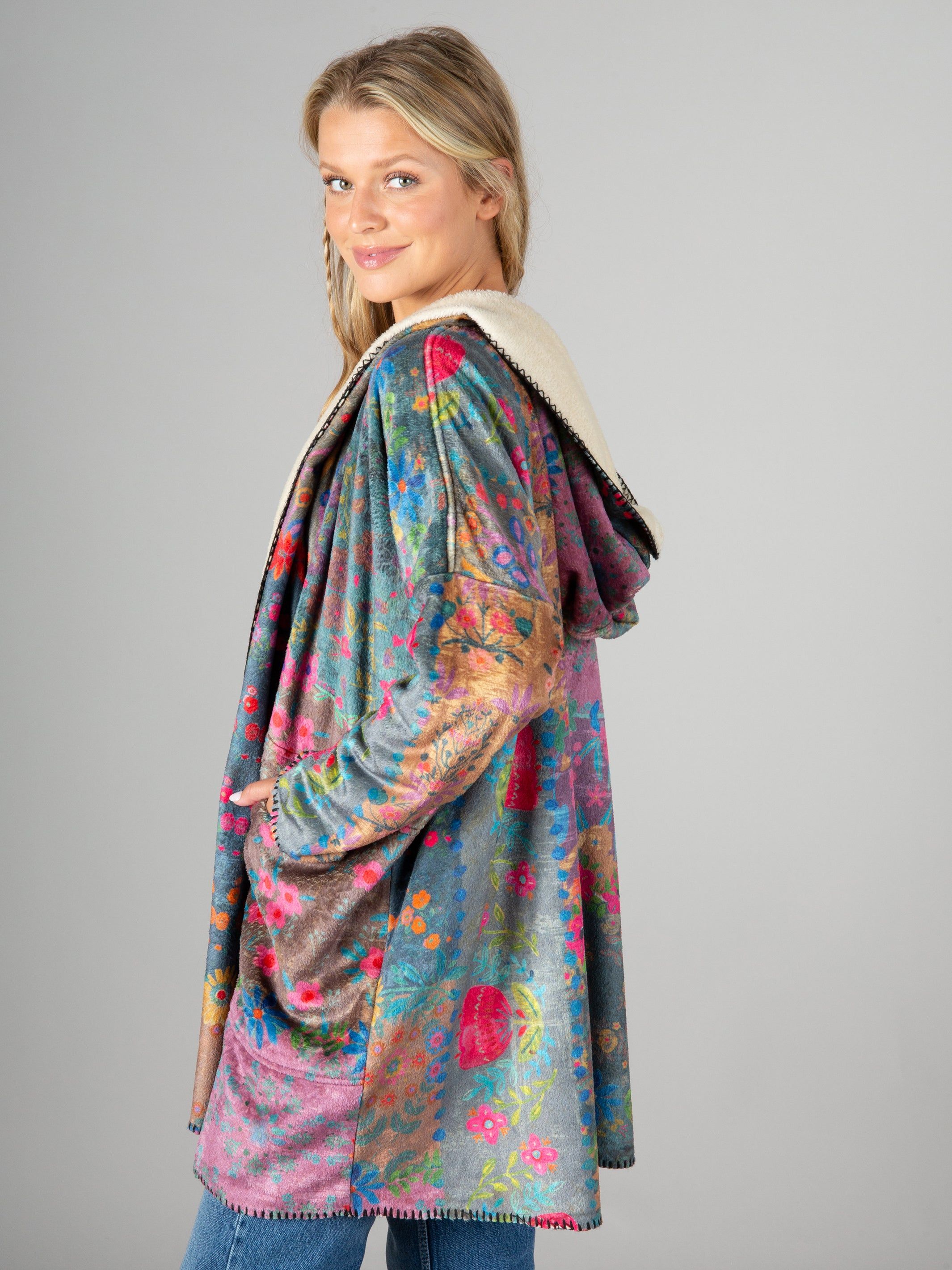 Cozy Blanket Kimono - Vintage Rose Patchwork sold by NATURAL LIFE product image thumbnail 2