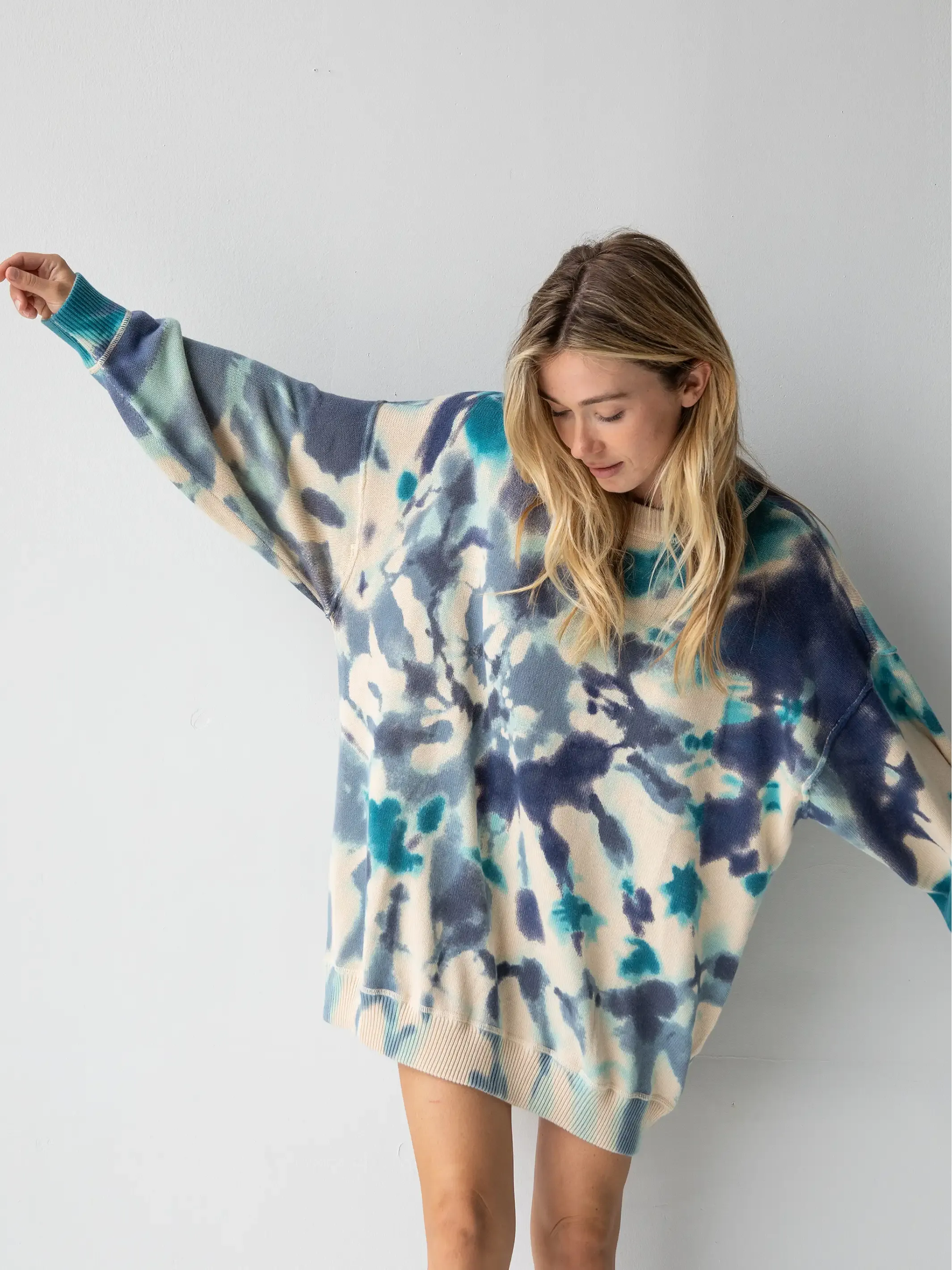 【NONCODE】(Unisex) Checkin Tie Dye Oversized Fit Knitwear Beyond Tech Boxy Tee : Midnight Tie Dye - Women's | SHREDLY