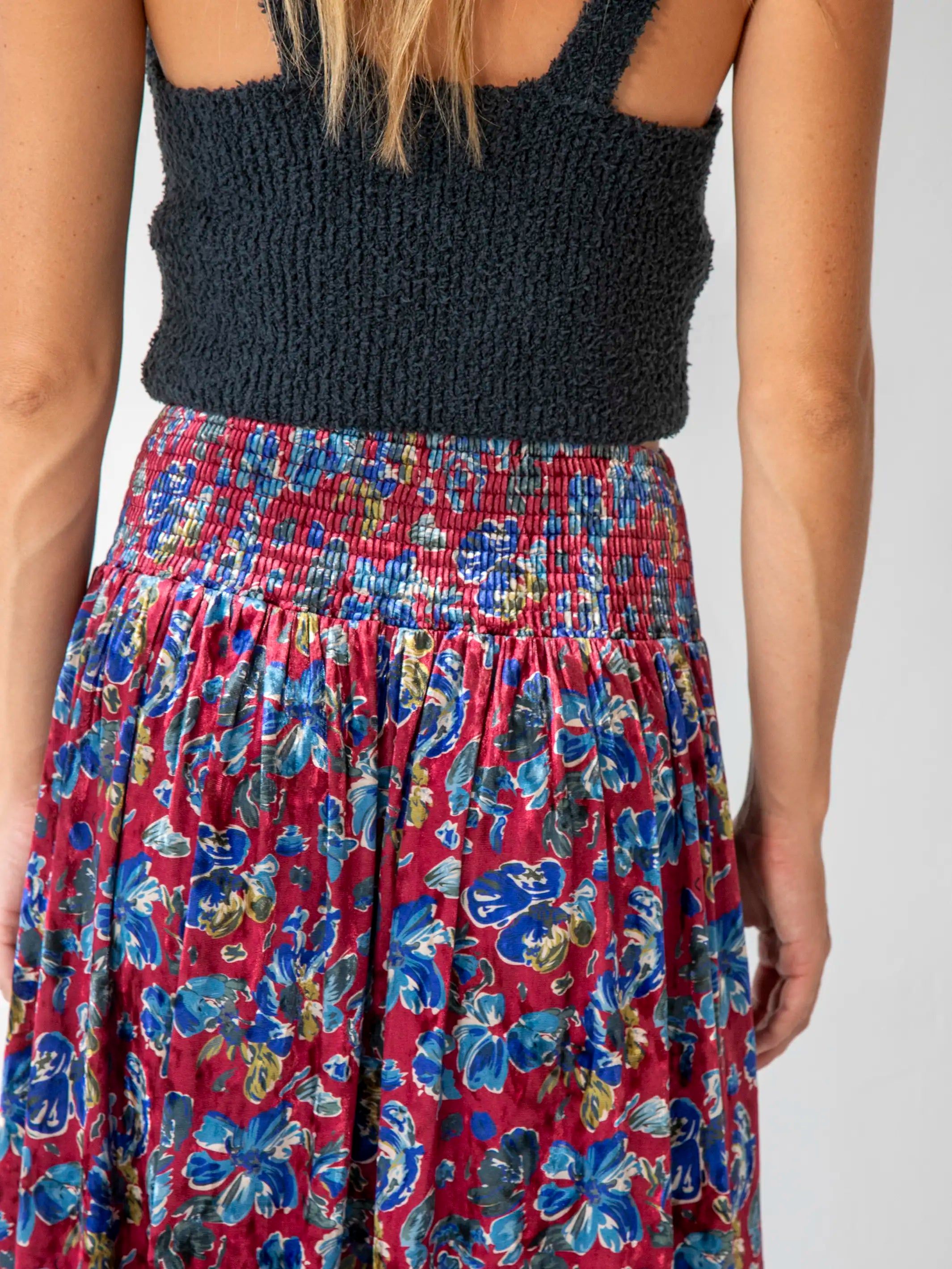 VIVETTA / Red velvet Irene 着用スカート Irene Red Velvet Mini Skirt 2025 | www.takertrailers.ee