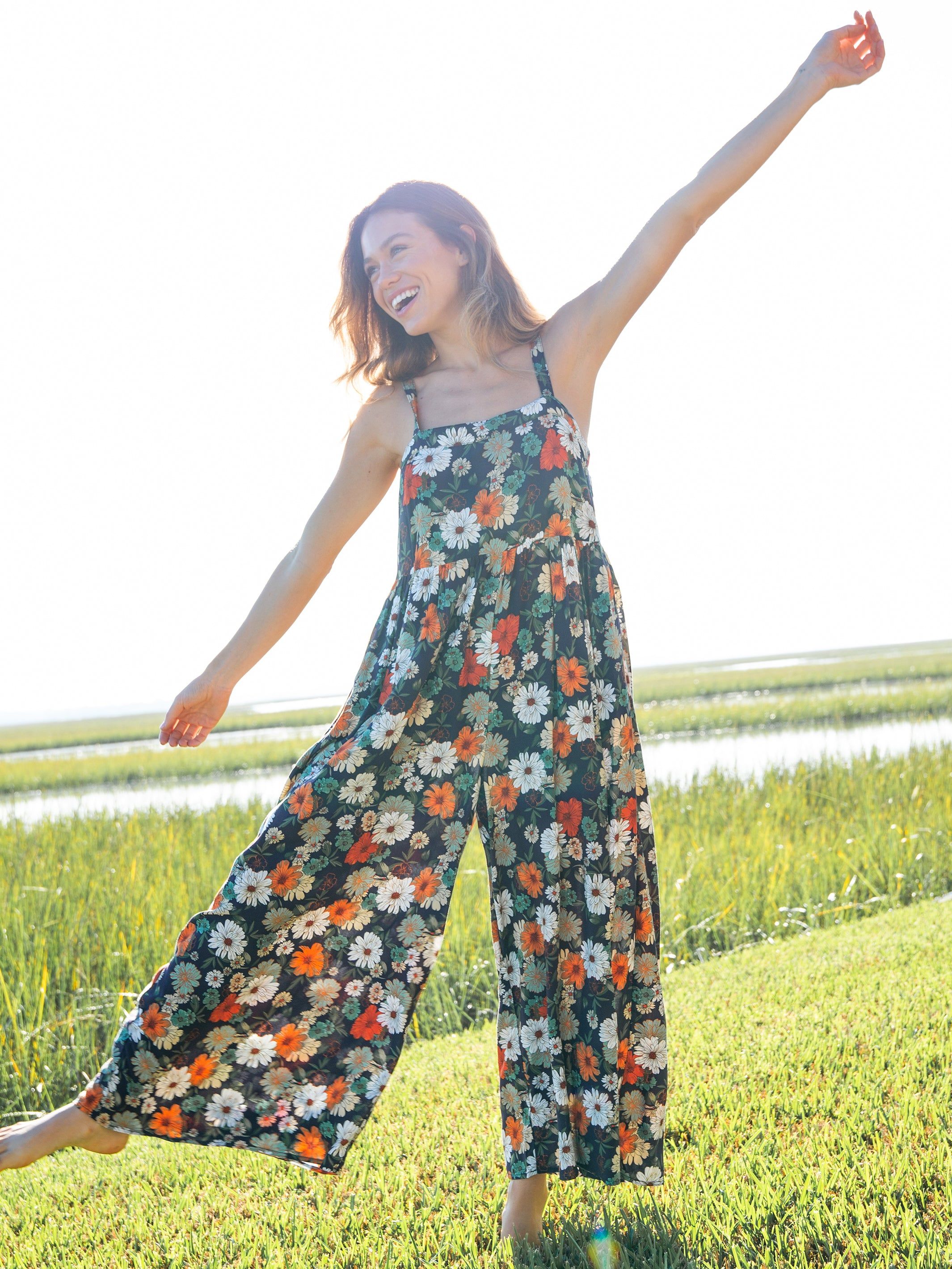 【COLOR iN ID】Daisy Flower Wide Pants 90s Lazy Daisy Print Wide Leg Pants - ShopperBoard