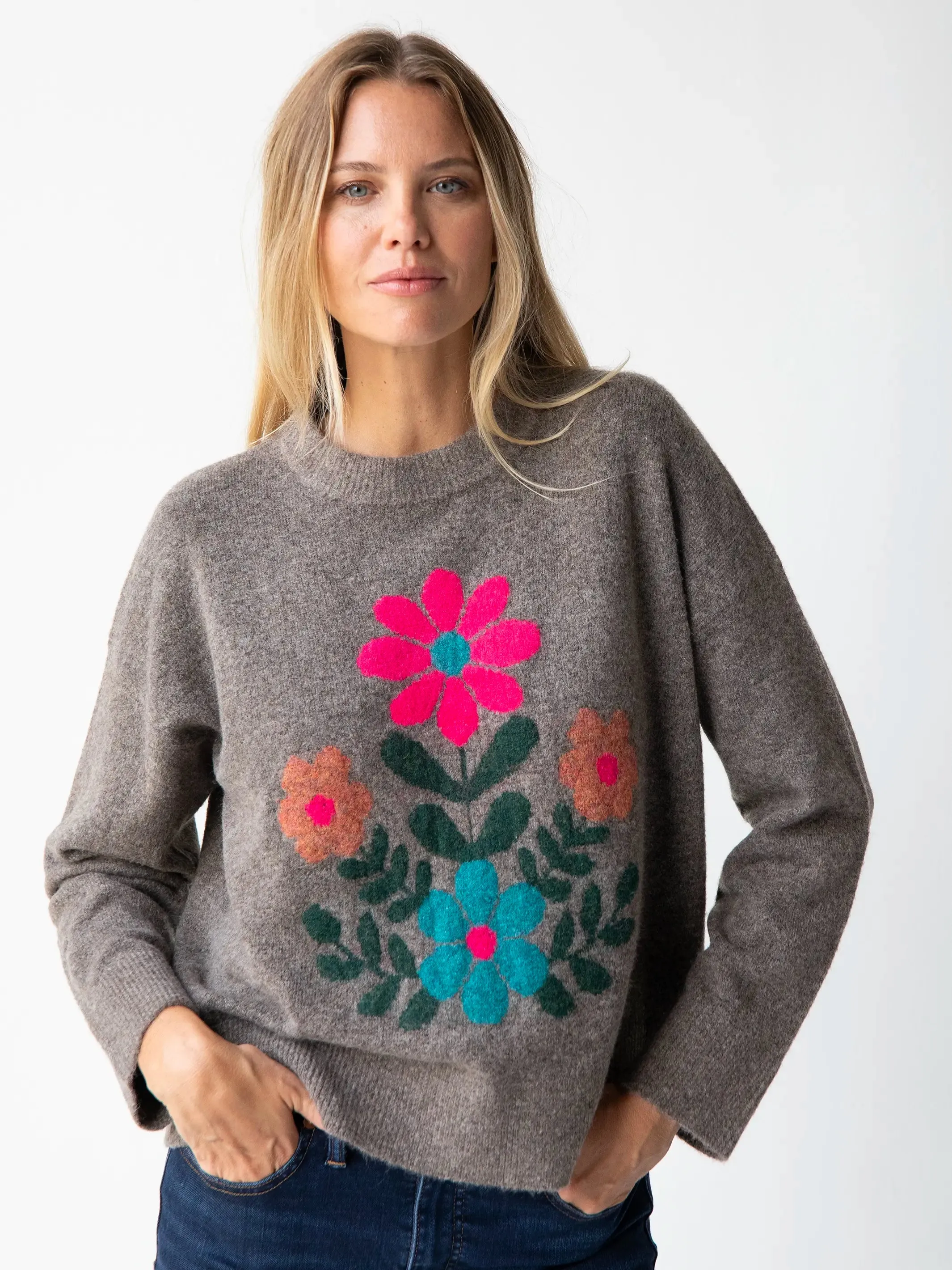 Boxy Intarsia Sweater - Brown Folk Flower sold by NATURAL LIFE product image thumbnail 4