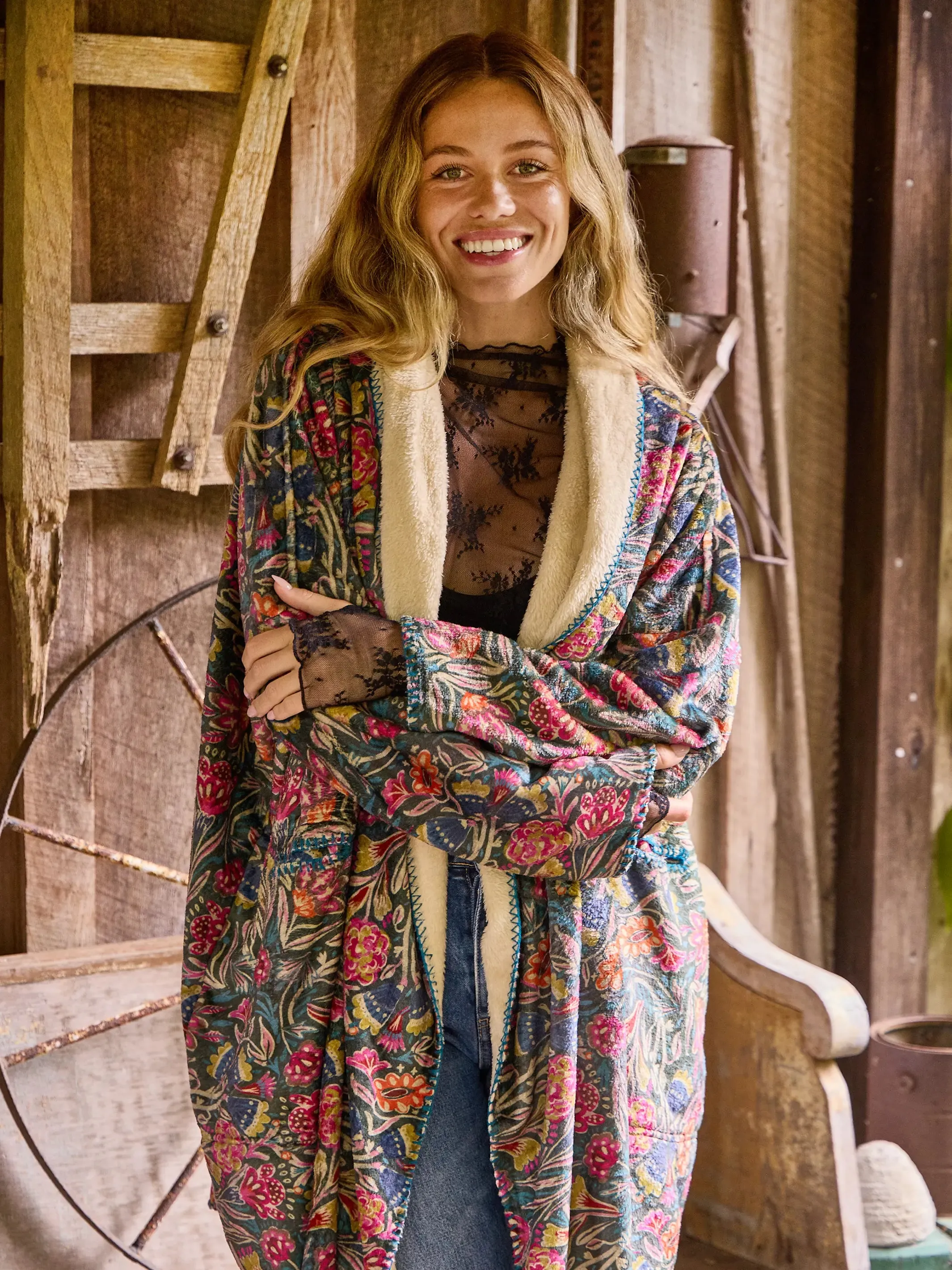 Cozy Blanket Kimono - Green Lined Floral sold by NATURAL LIFE