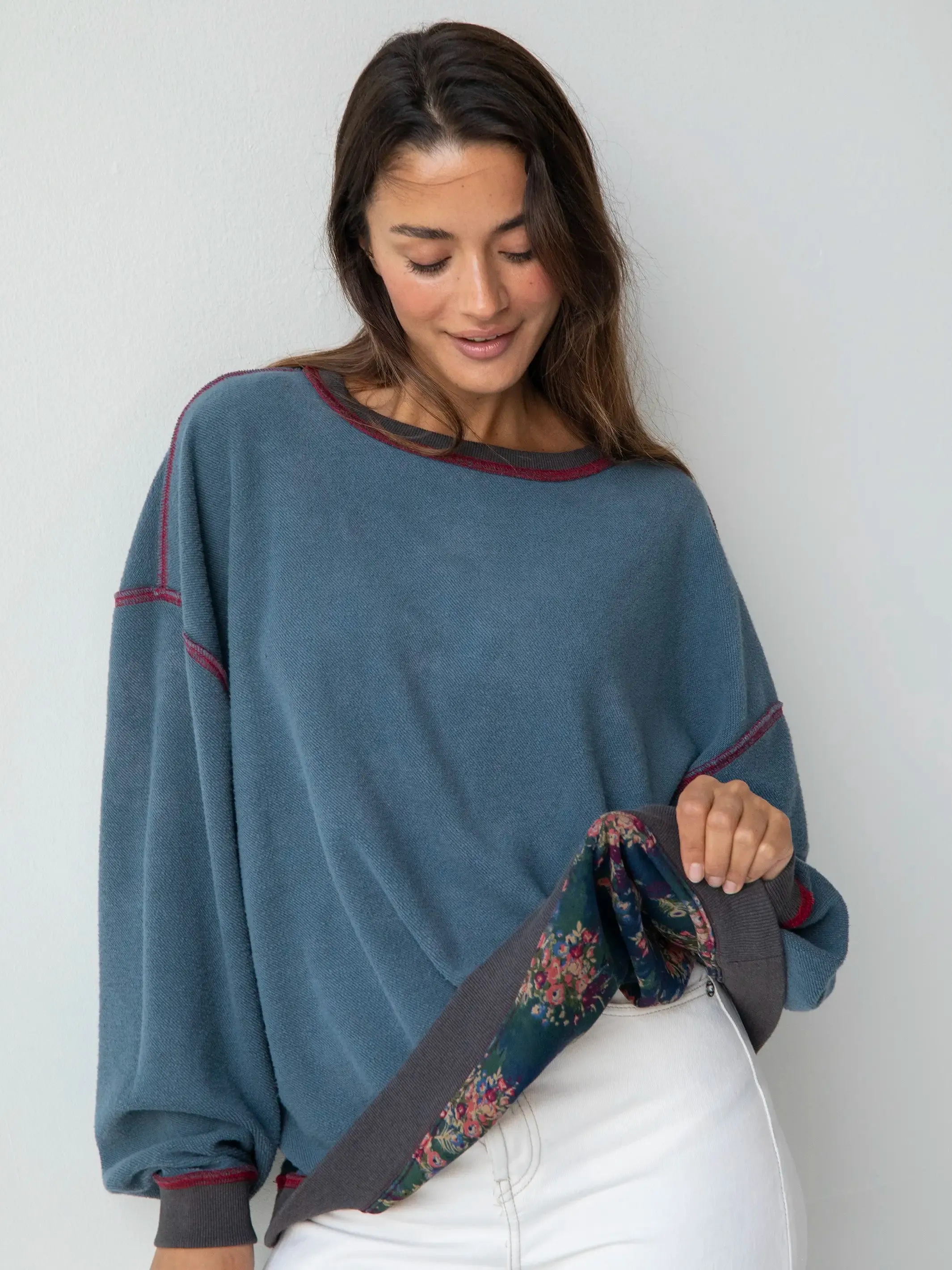 2-in-1 Oversized Sweatshirt - Navy Red Feathers sold by NATURAL LIFE