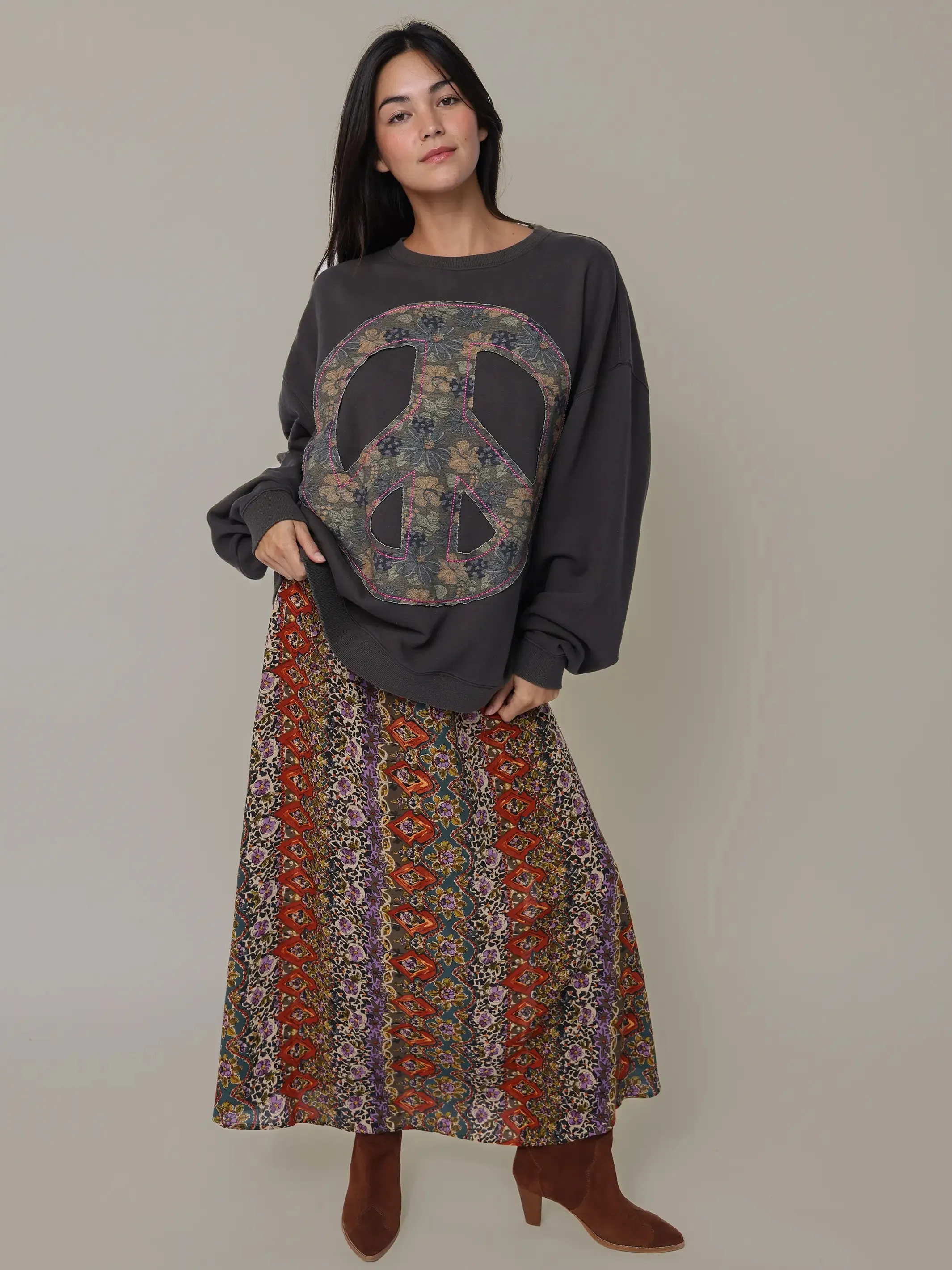 Applique Crewneck Sweatshirt - Brown Peace Sign sold by NATURAL LIFE product image thumbnail 2